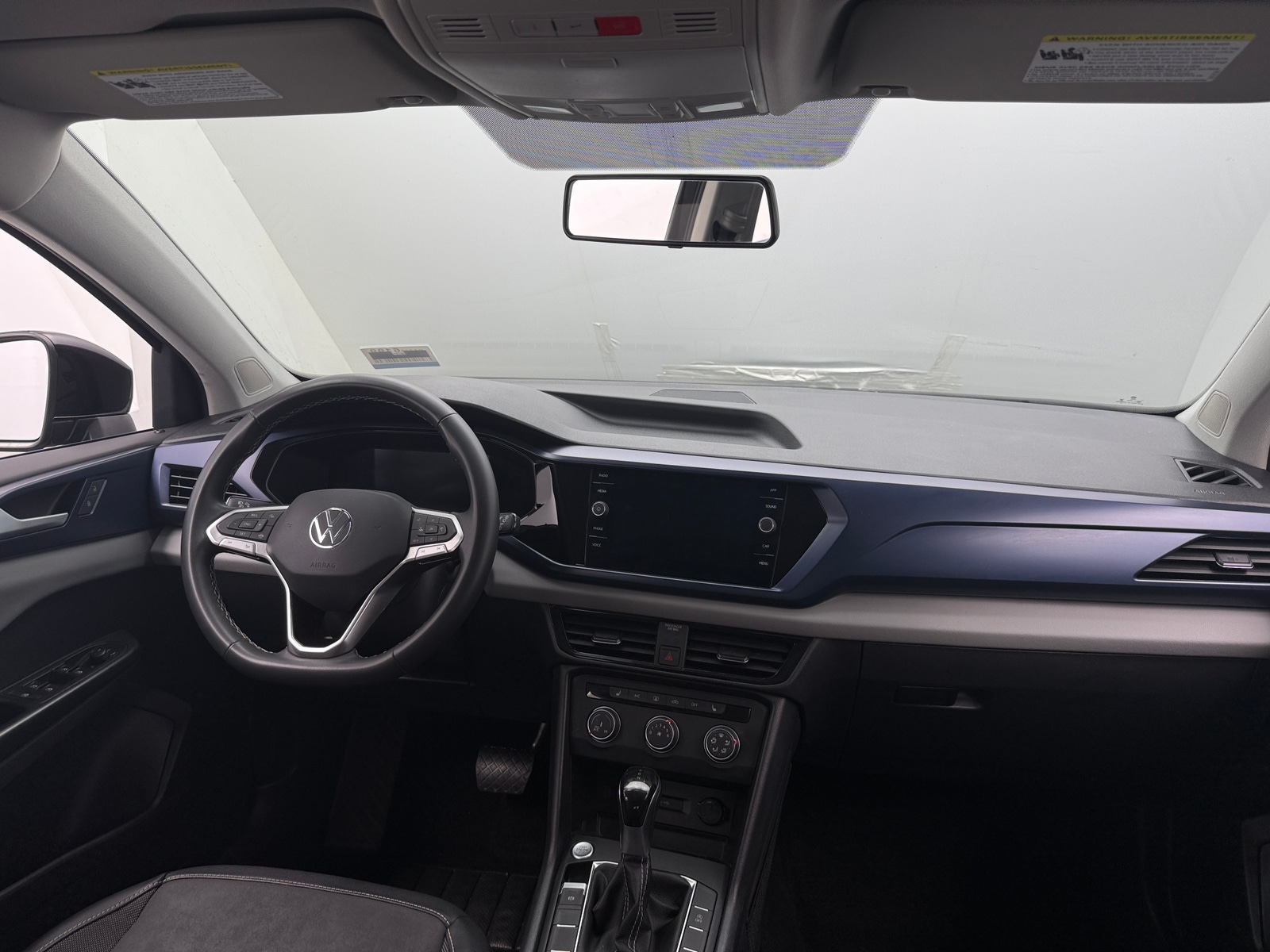 Thumbnail: 2022 Volkswagen Taos - 2