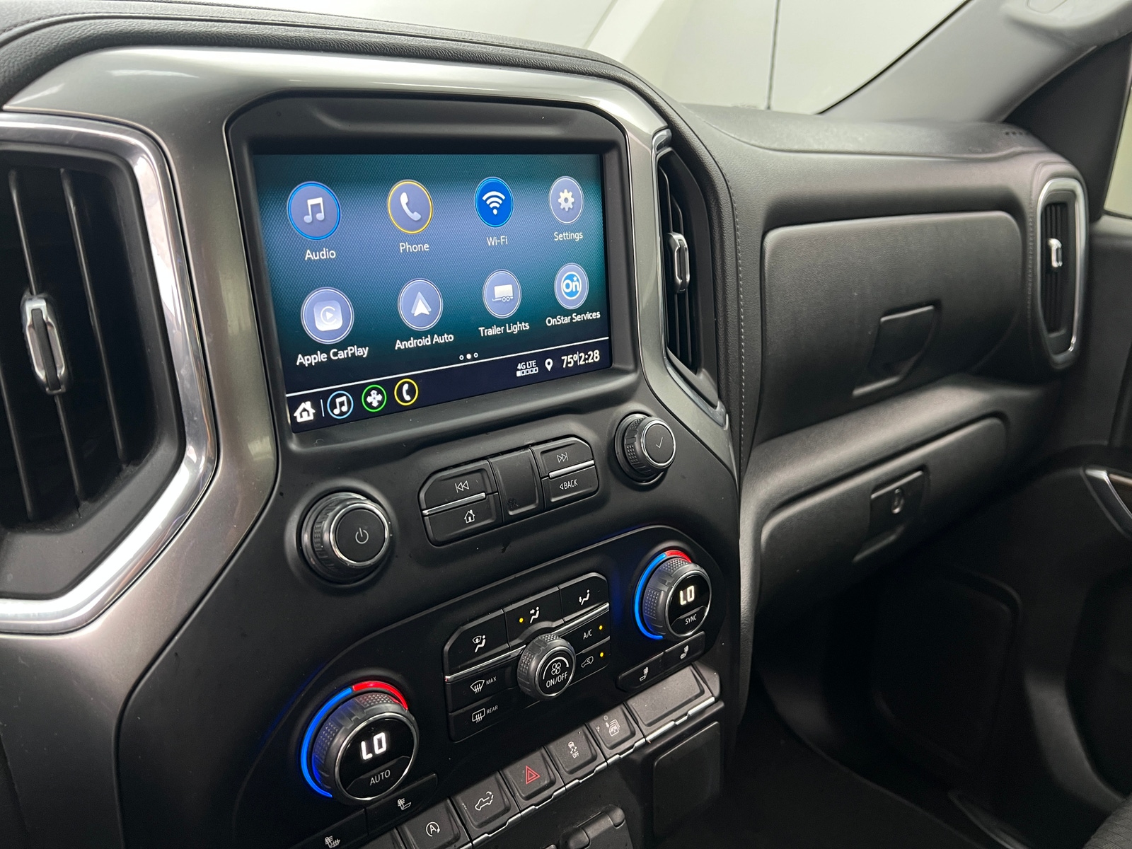 Thumbnail: 2020 Chevrolet Silverado 1500 - 4