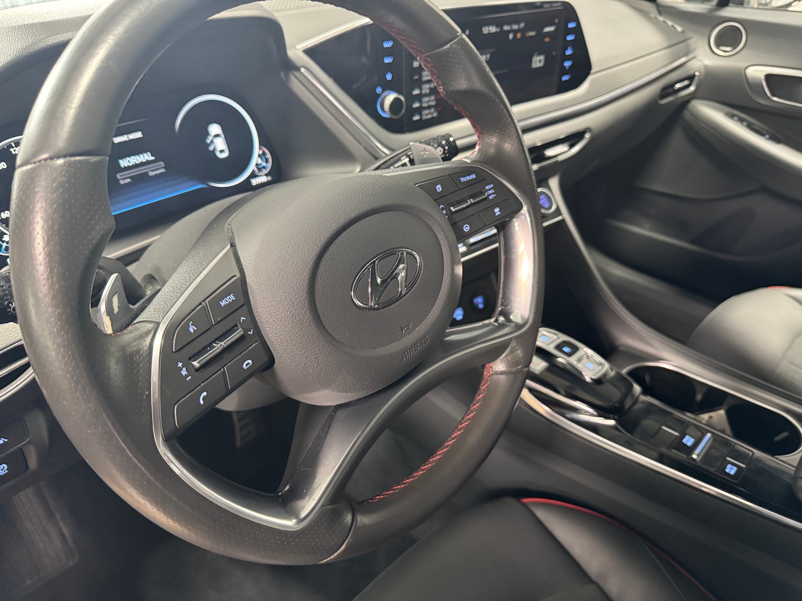 Thumbnail: 2022 Hyundai Sonata - 4