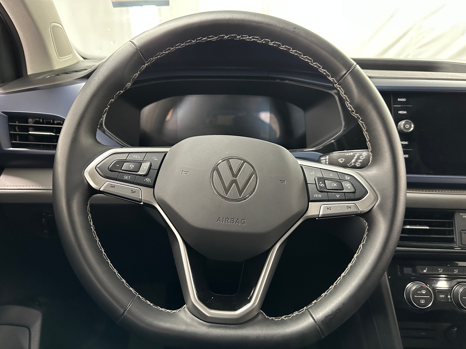 Thumbnail: 2024 Volkswagen Taos - 5
