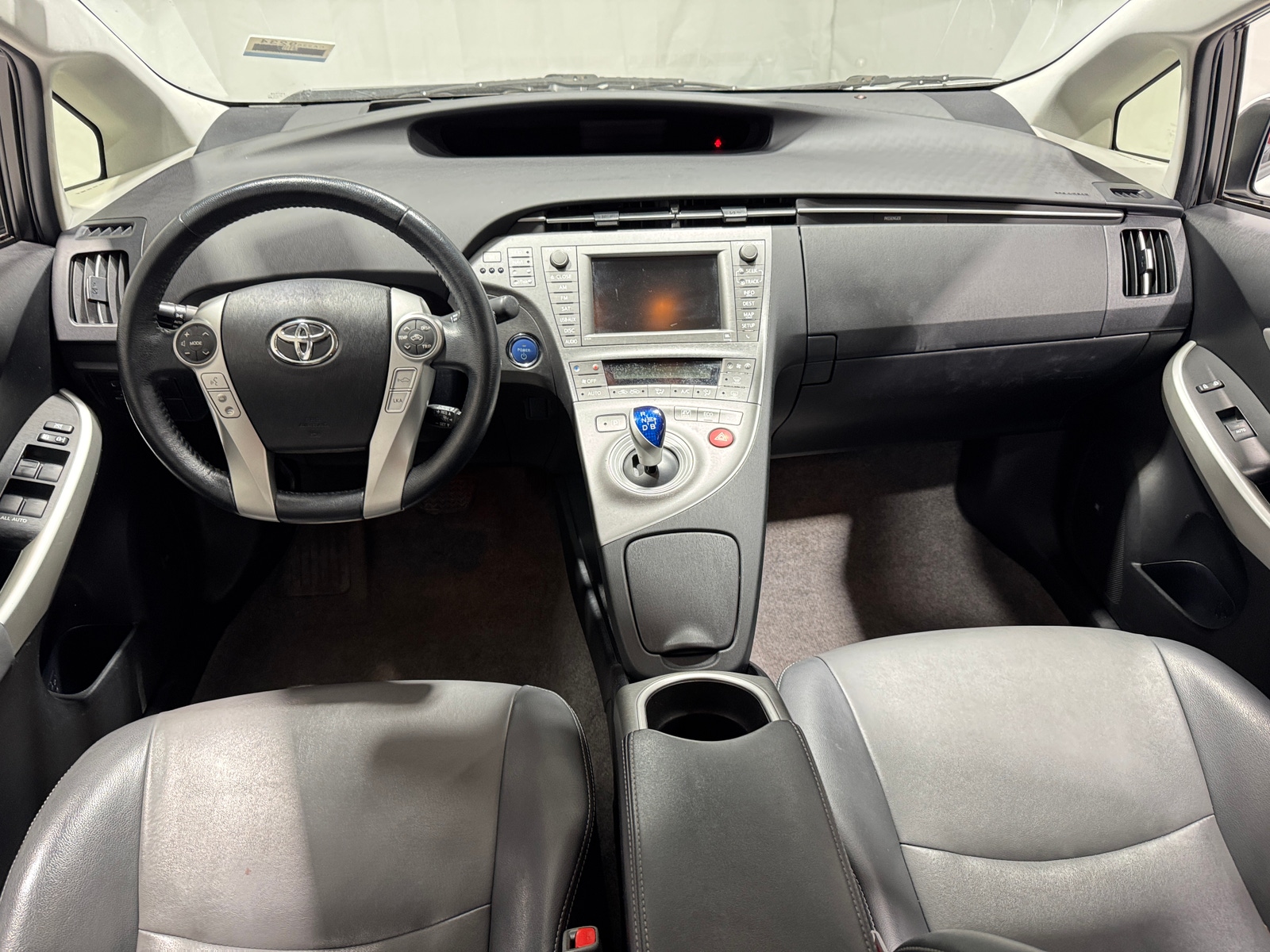 Thumbnail: 2015 Toyota Prius - 2