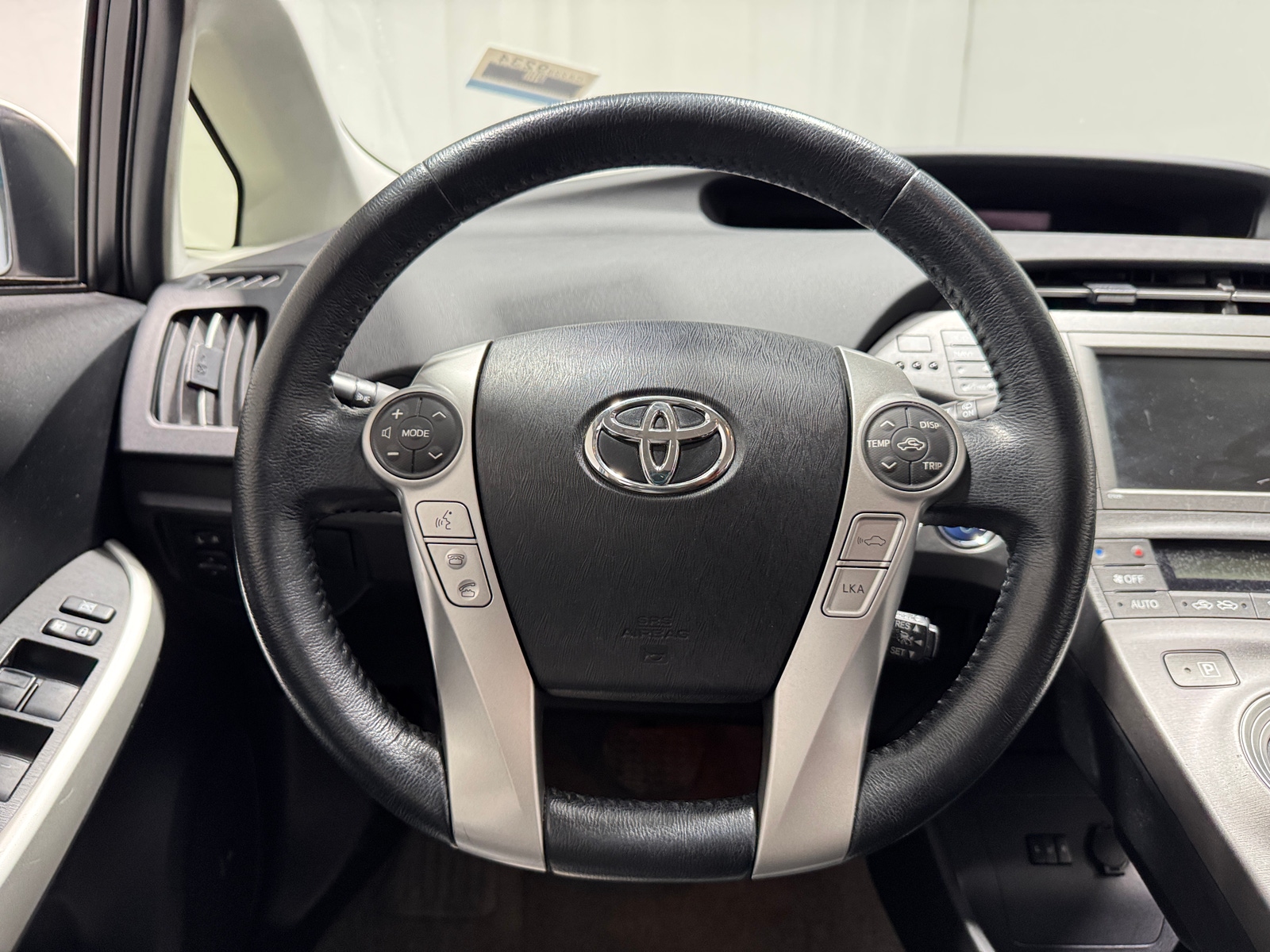 Thumbnail: 2015 Toyota Prius - 4