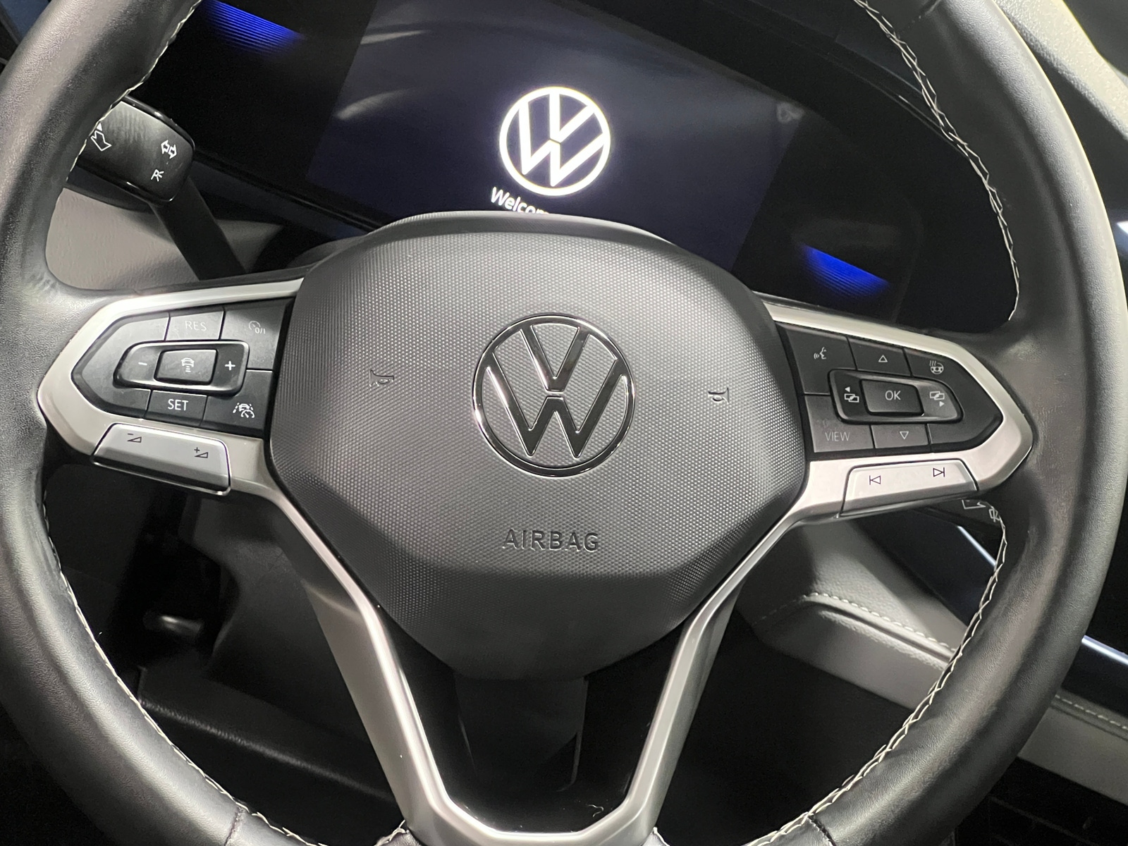 Thumbnail: 2024 Volkswagen Taos - 4