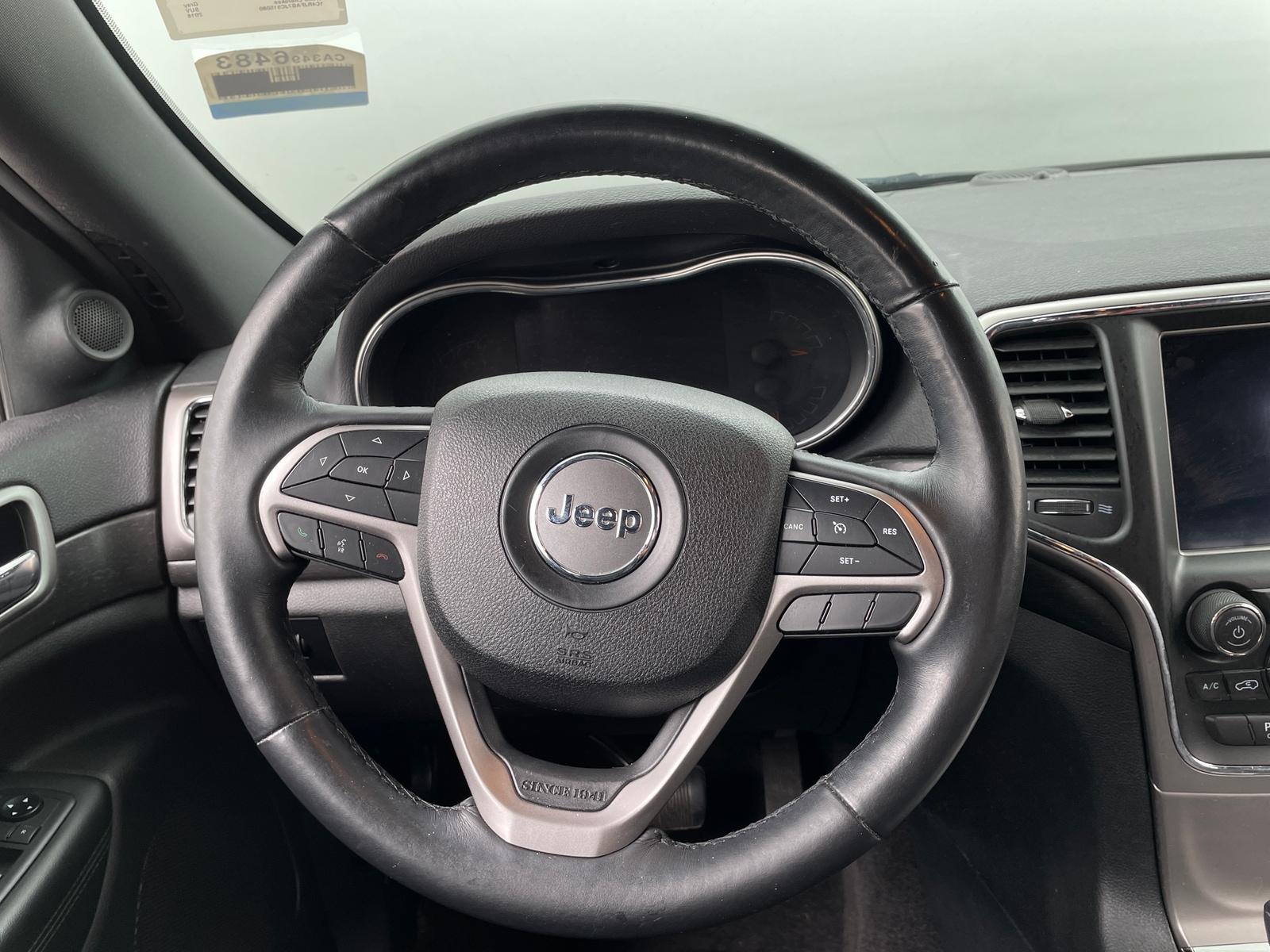 Thumbnail: 2018 Jeep Grand Cherokee - 4