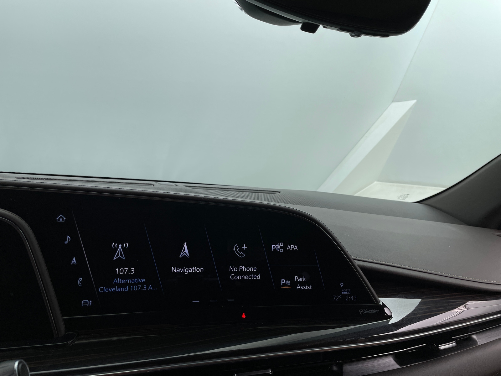 Thumbnail: 2021 Cadillac Escalade - 3