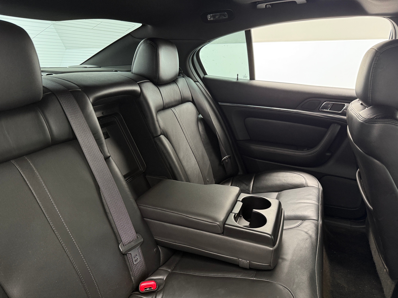 Thumbnail: 2013 Lincoln MKS - 5