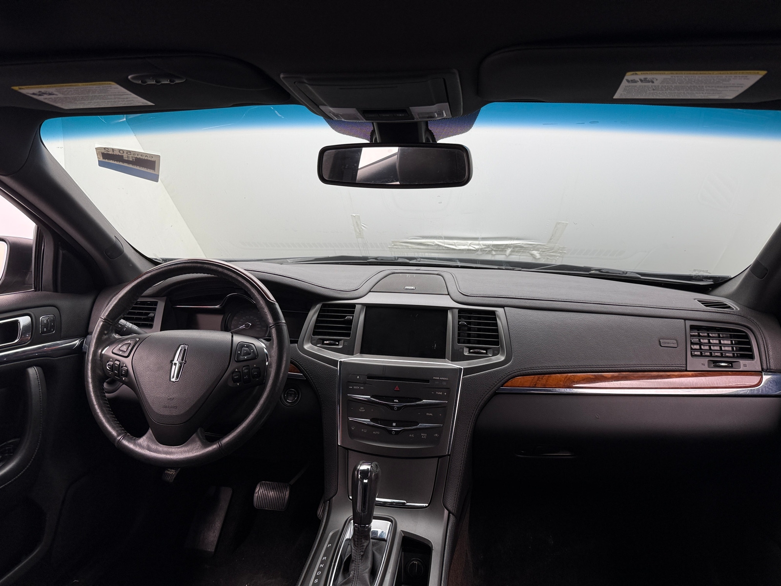 Thumbnail: 2013 Lincoln MKS - 2