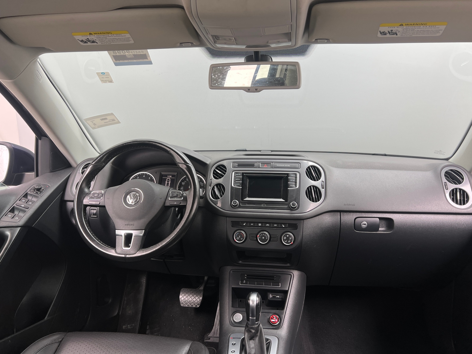 Thumbnail: 2016 Volkswagen Tiguan - 3