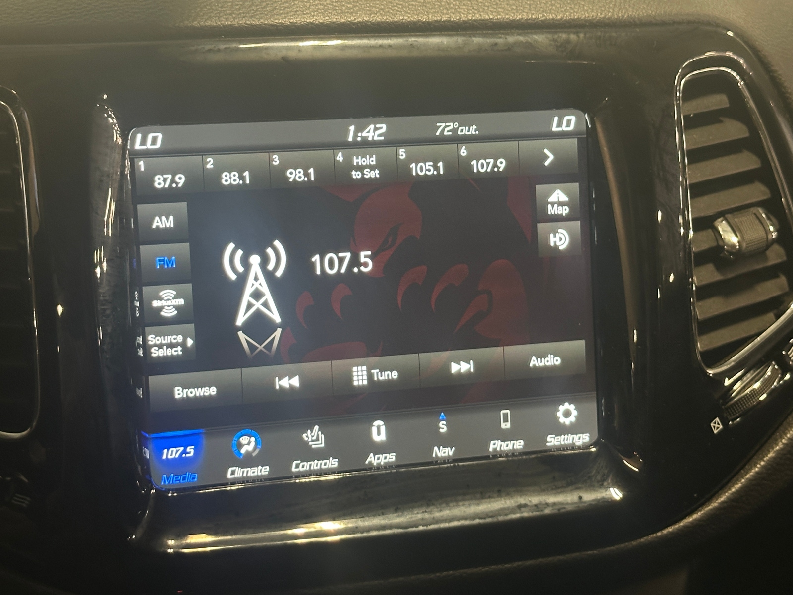 Thumbnail: 2021 Jeep Compass - 3