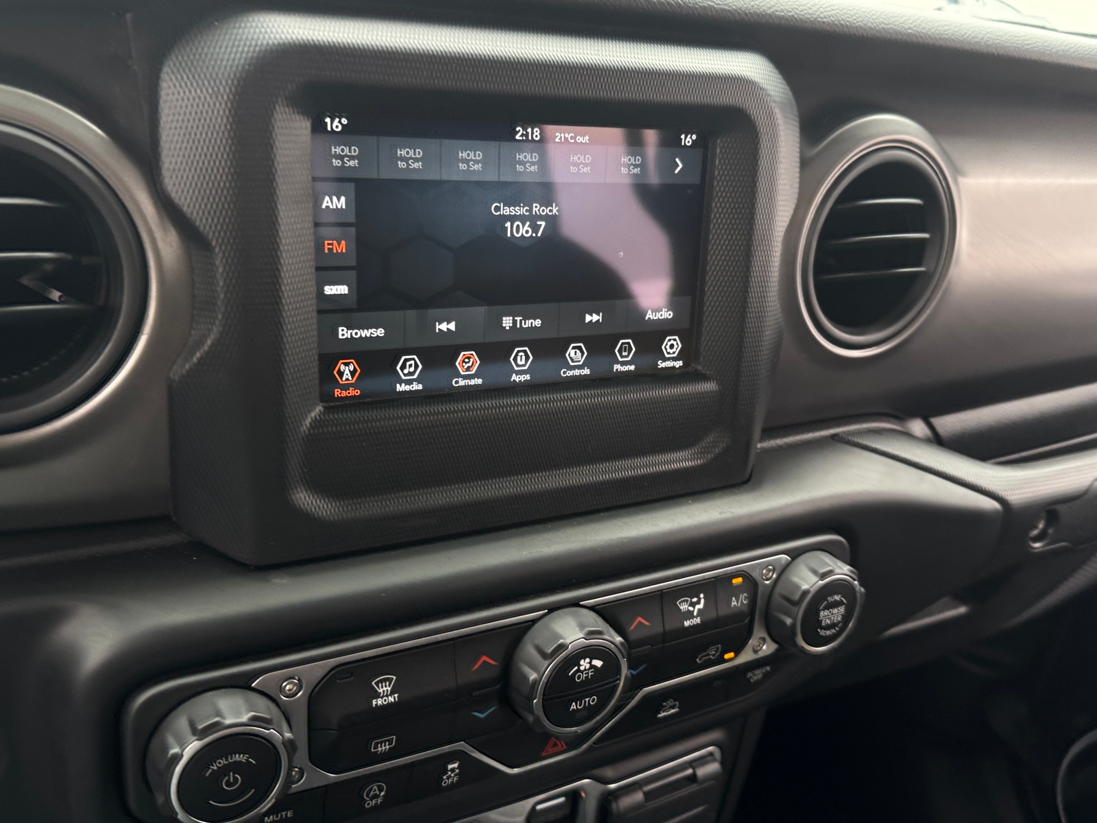 Thumbnail: 2023 Jeep Gladiator - 4