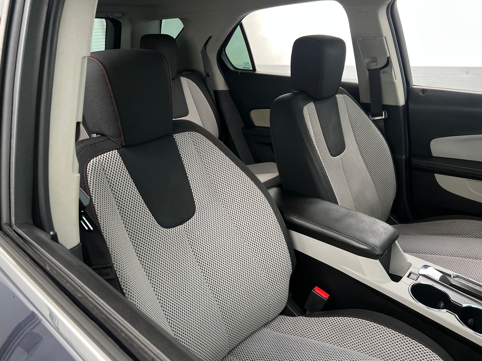 Thumbnail: 2017 Chevrolet Equinox - 2