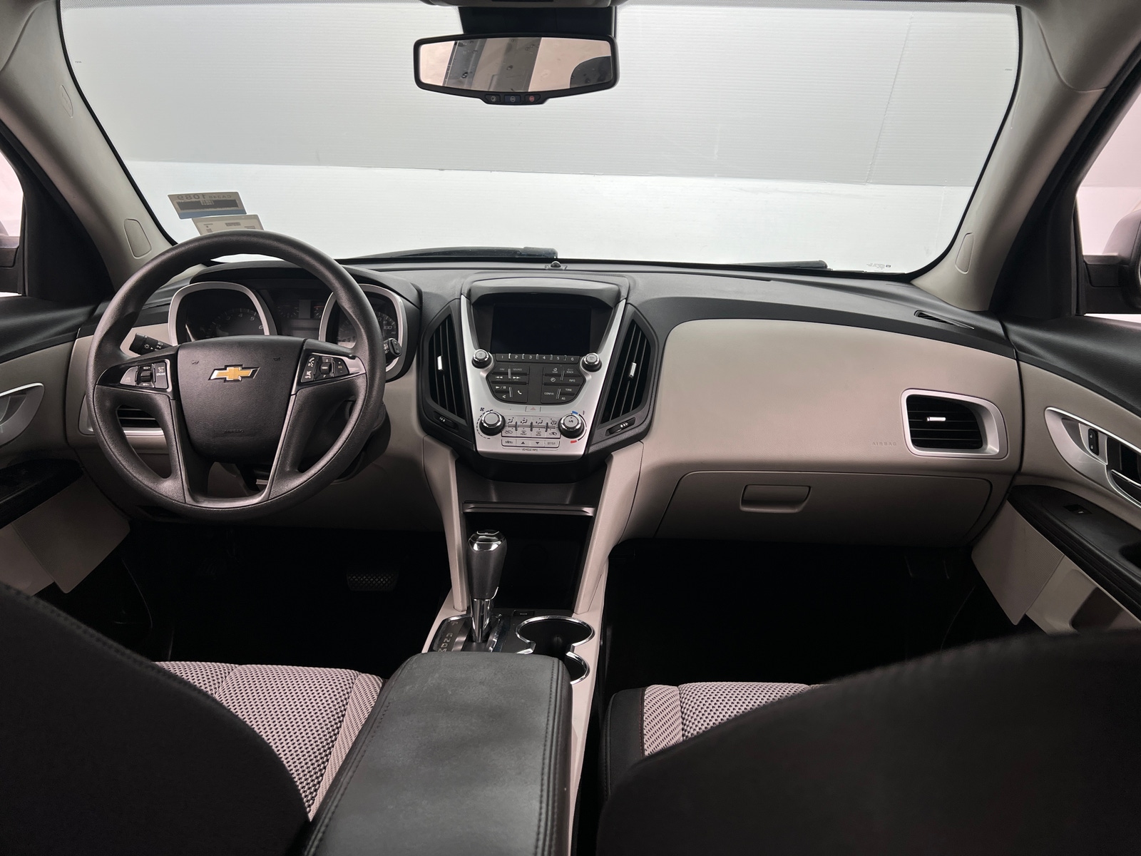 Thumbnail: 2017 Chevrolet Equinox - 3