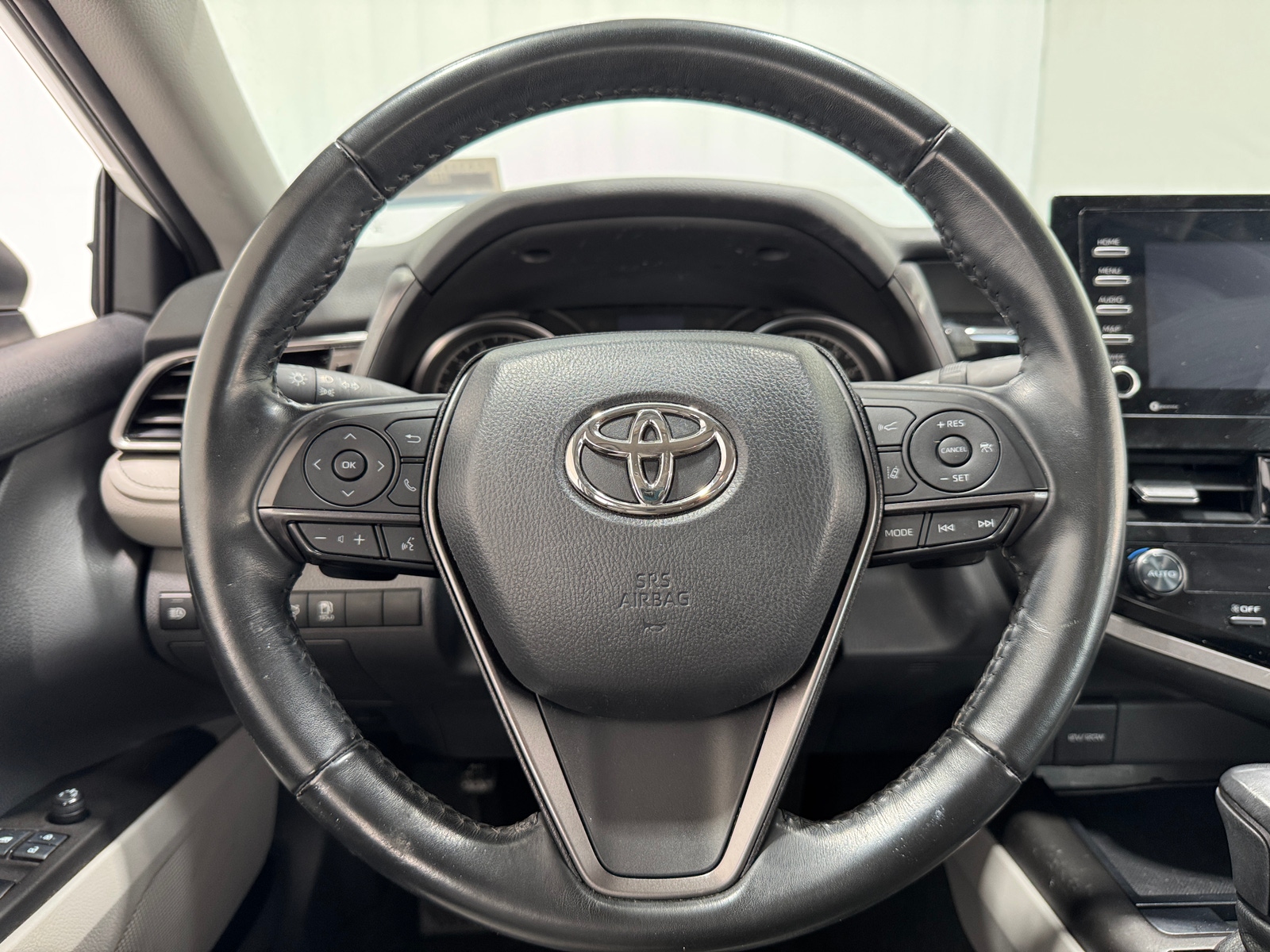 Thumbnail: 2022 Toyota Camry - 5
