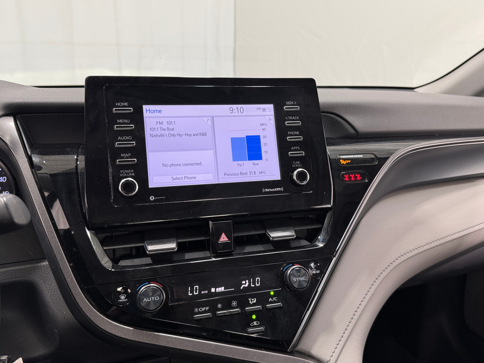 Thumbnail: 2022 Toyota Camry - 4