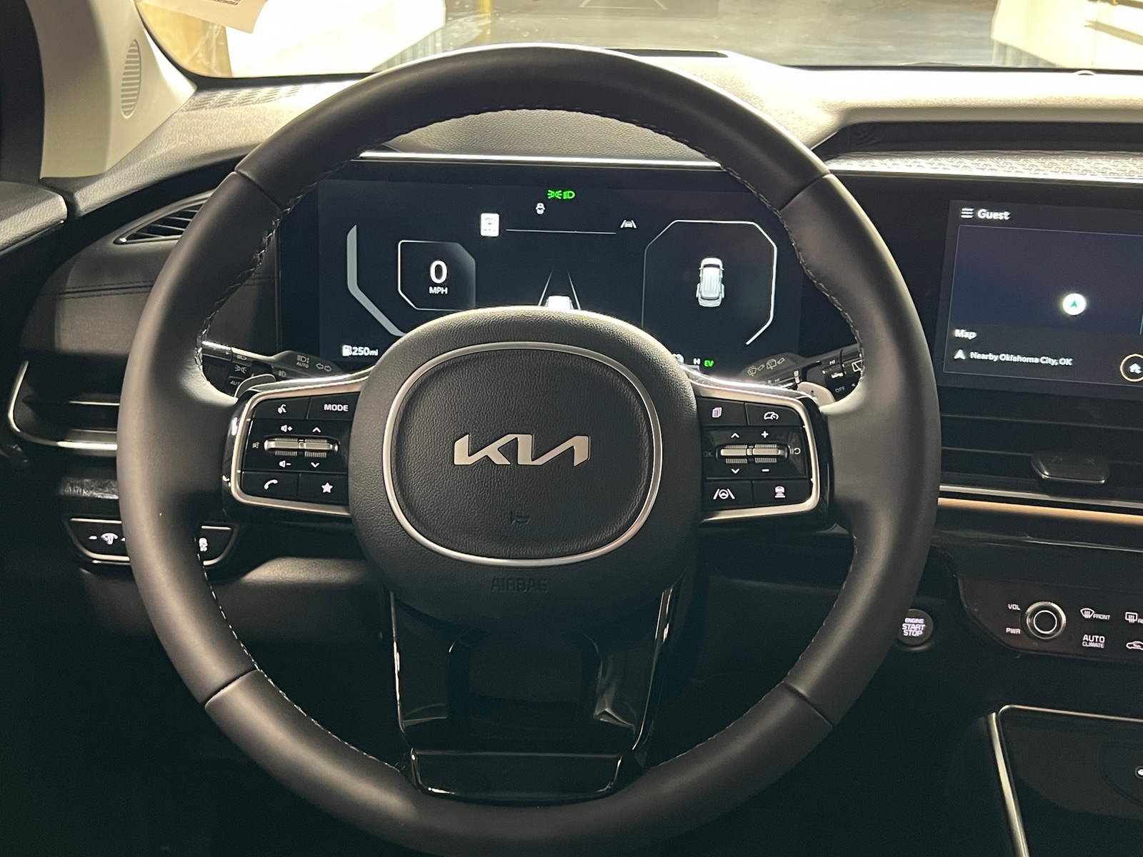 Thumbnail: 2025 Kia Carnival - 4