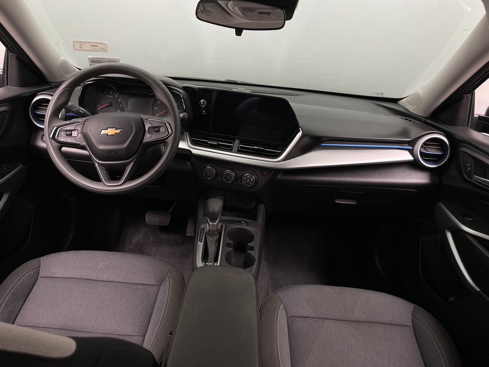 Thumbnail: 2024 Chevrolet Trax - 3