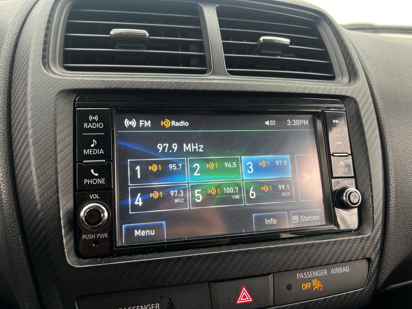 Thumbnail: 2023 Mitsubishi Outlander Sport - 4