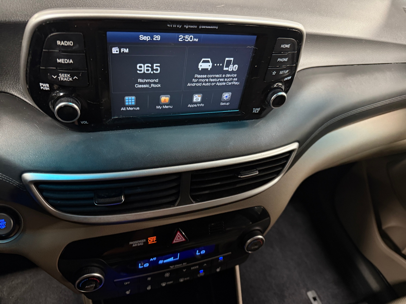 Thumbnail: 2019 Hyundai Tucson - 3