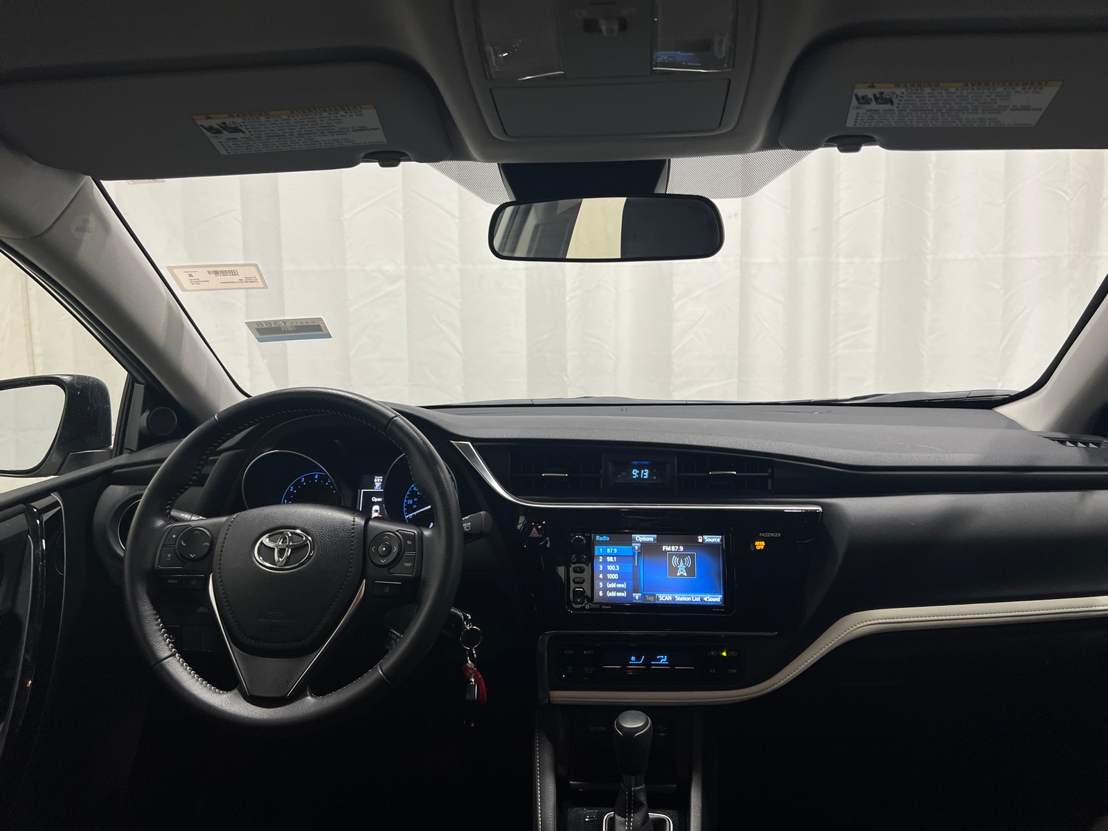 Thumbnail: 2018 Toyota Corolla iM - 3
