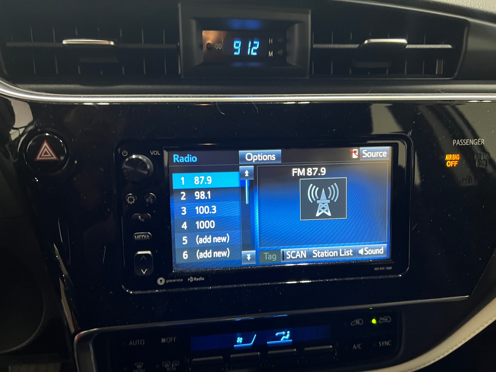 Thumbnail: 2018 Toyota Corolla iM - 4