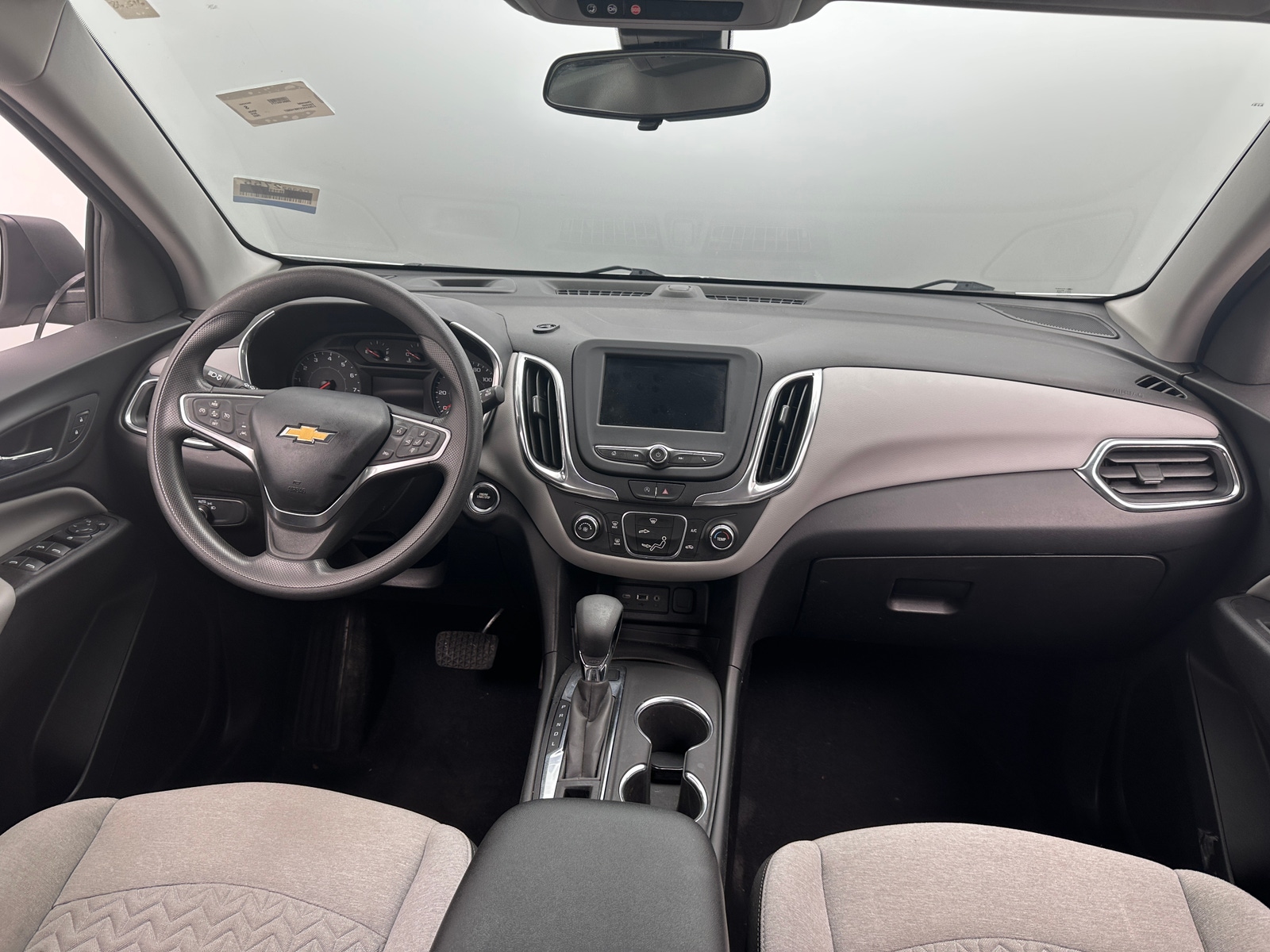 Thumbnail: 2022 Chevrolet Equinox - 3