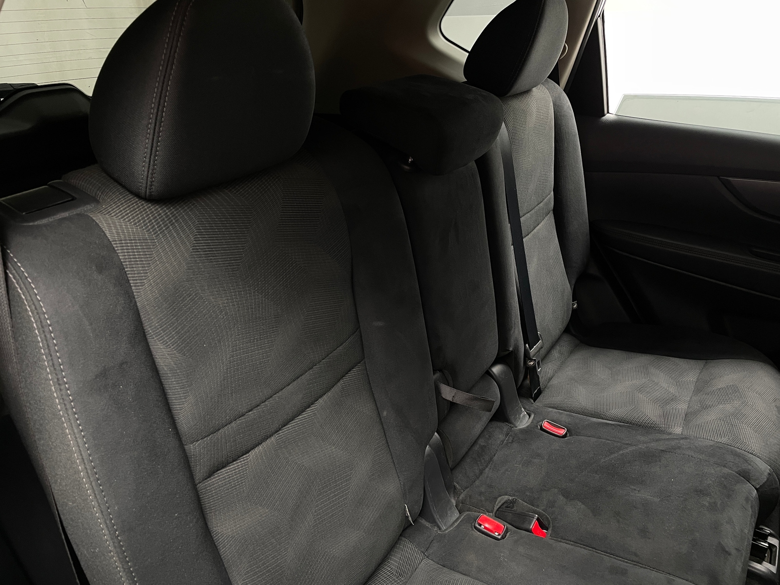 Thumbnail: 2016 Nissan Rogue - 6