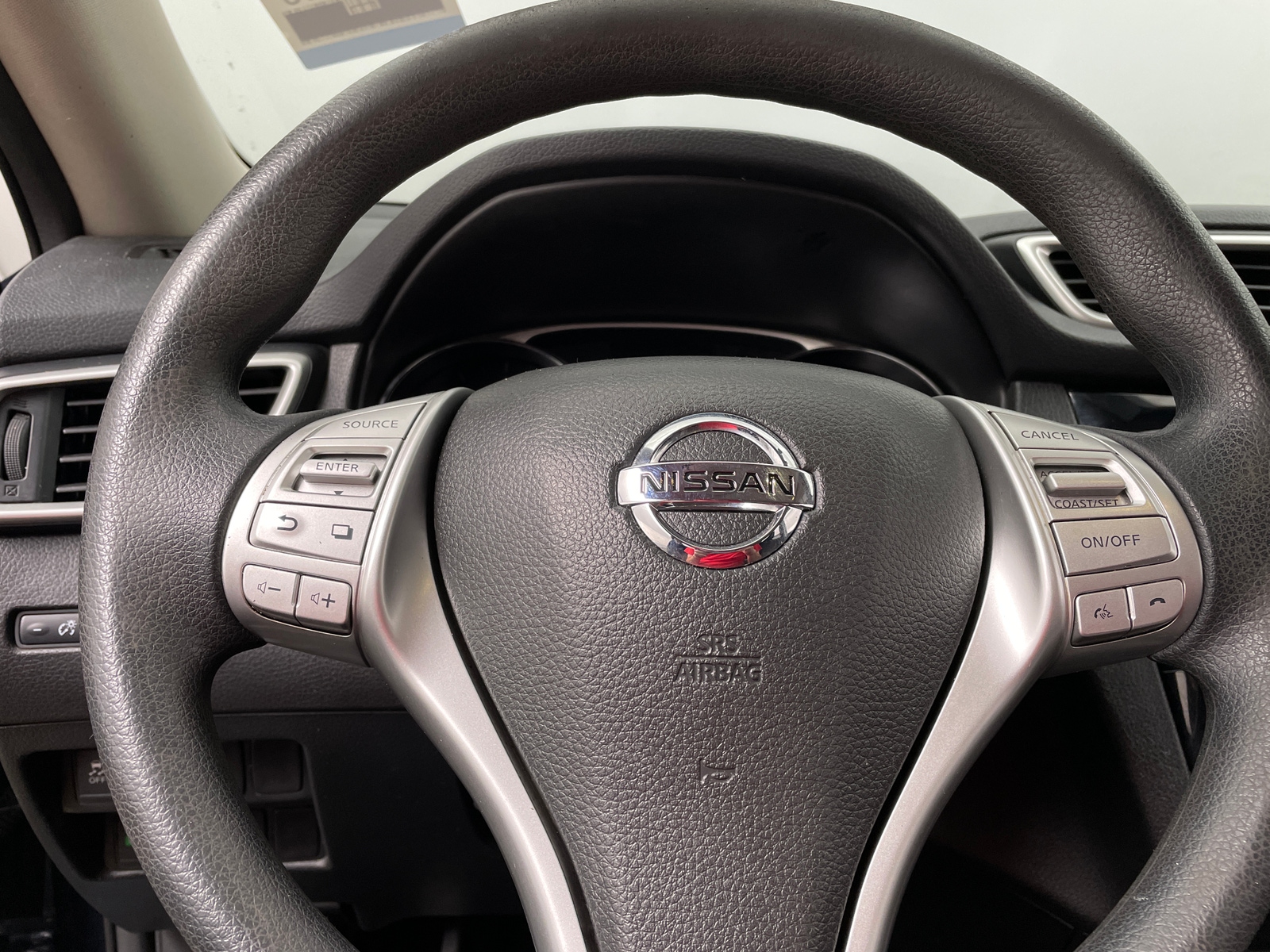 Thumbnail: 2016 Nissan Rogue - 5