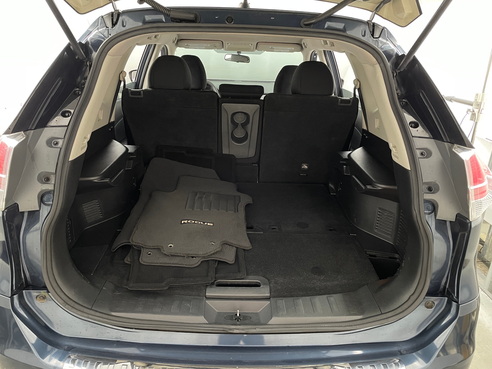 Thumbnail: 2016 Nissan Rogue - 7
