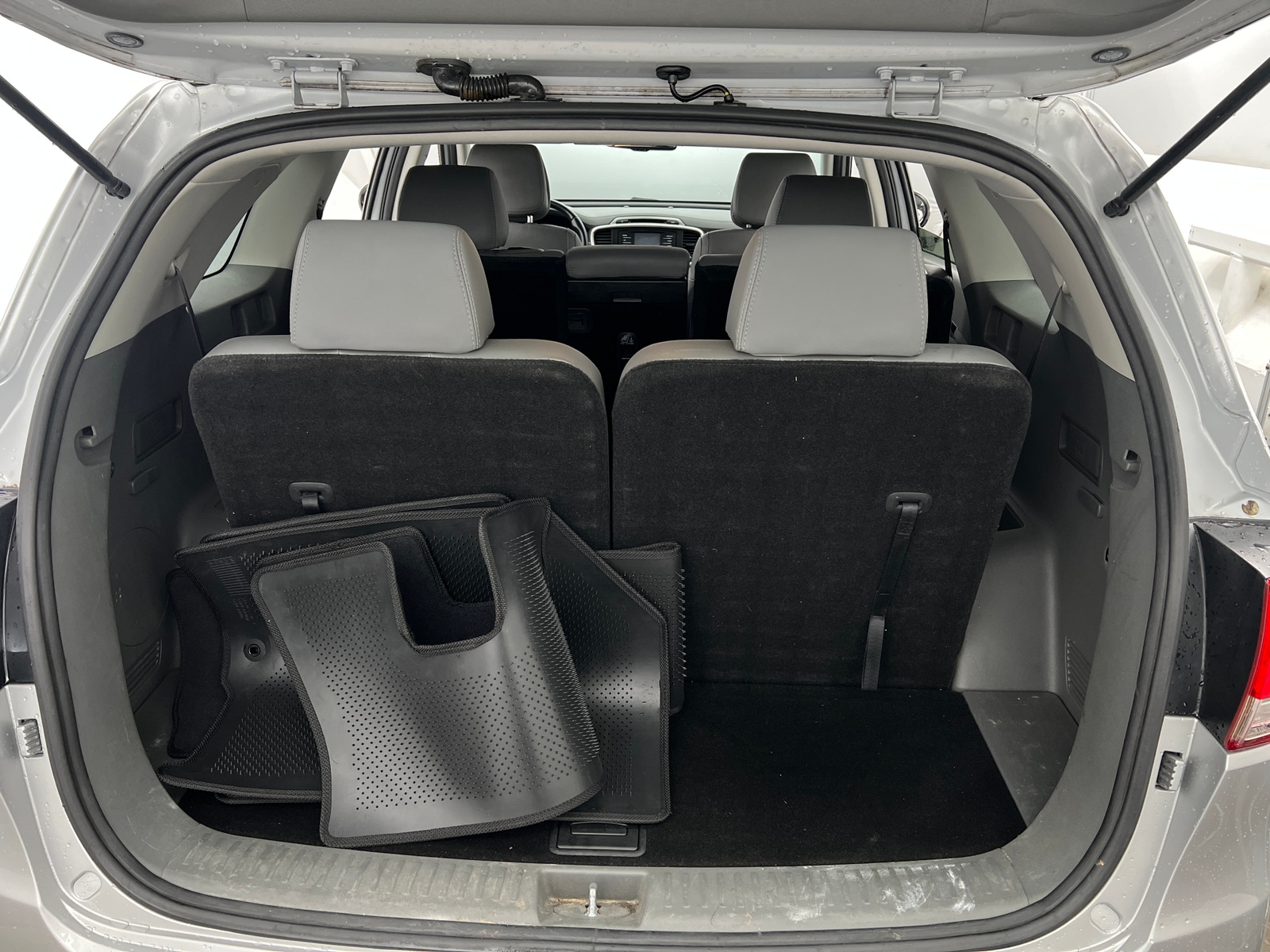 Thumbnail: 2016 Kia Sorento - 6