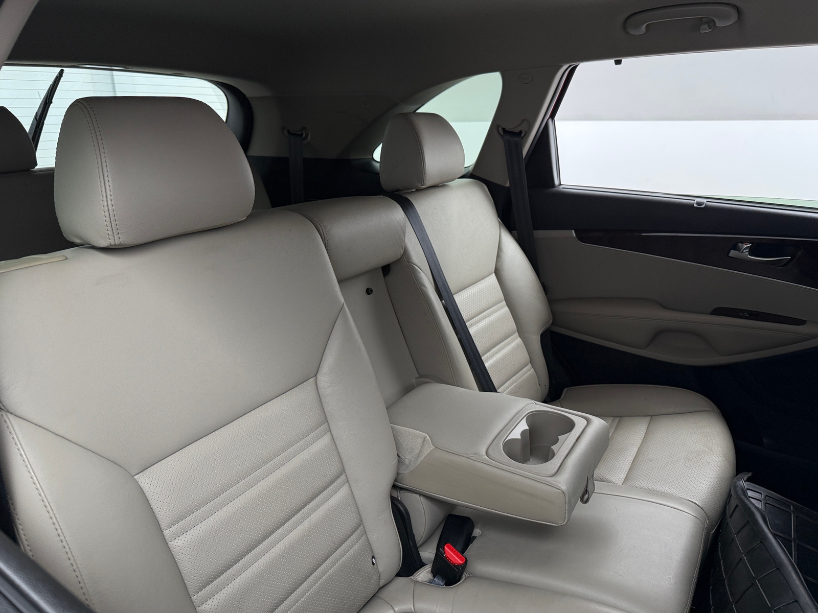 Thumbnail: 2017 Kia Sorento - 5