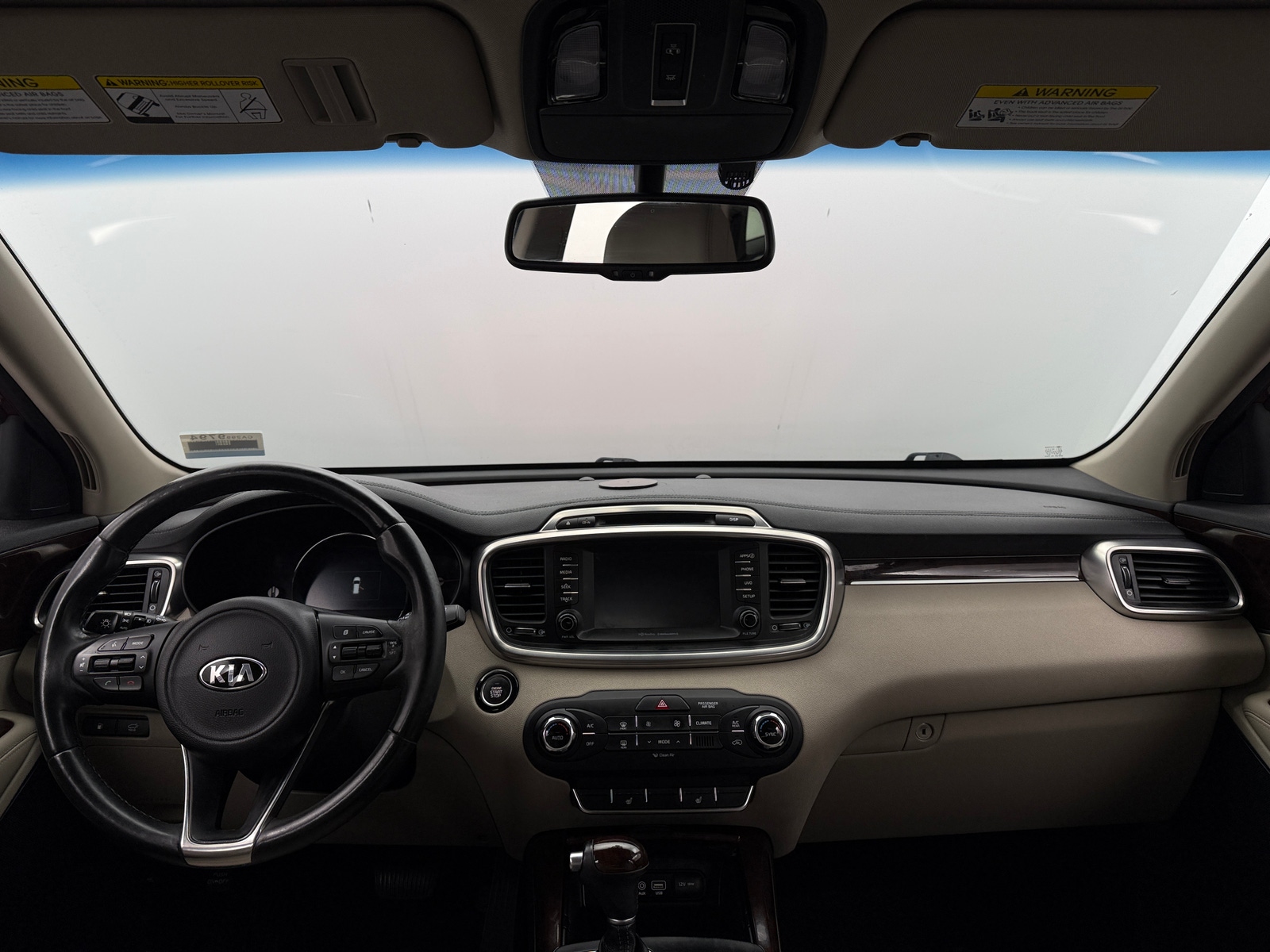 Thumbnail: 2017 Kia Sorento - 2