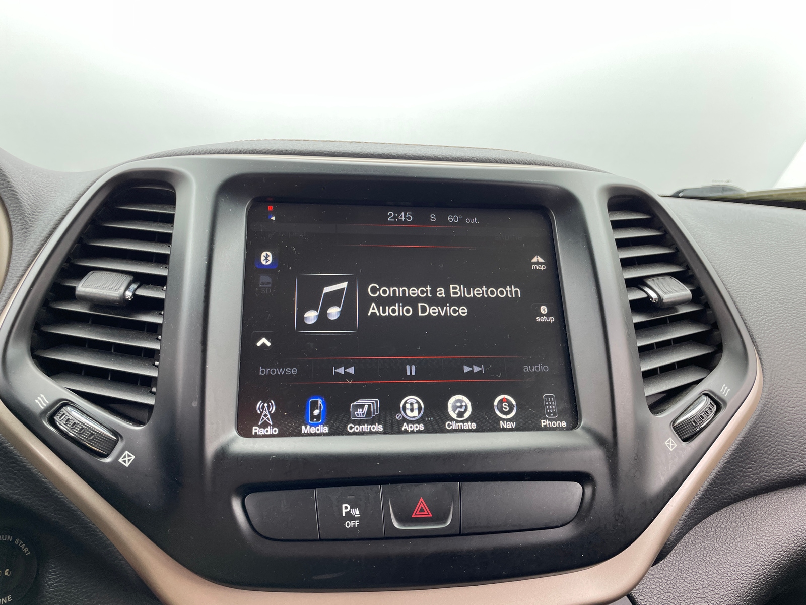 Thumbnail: 2017 Jeep Cherokee - 4