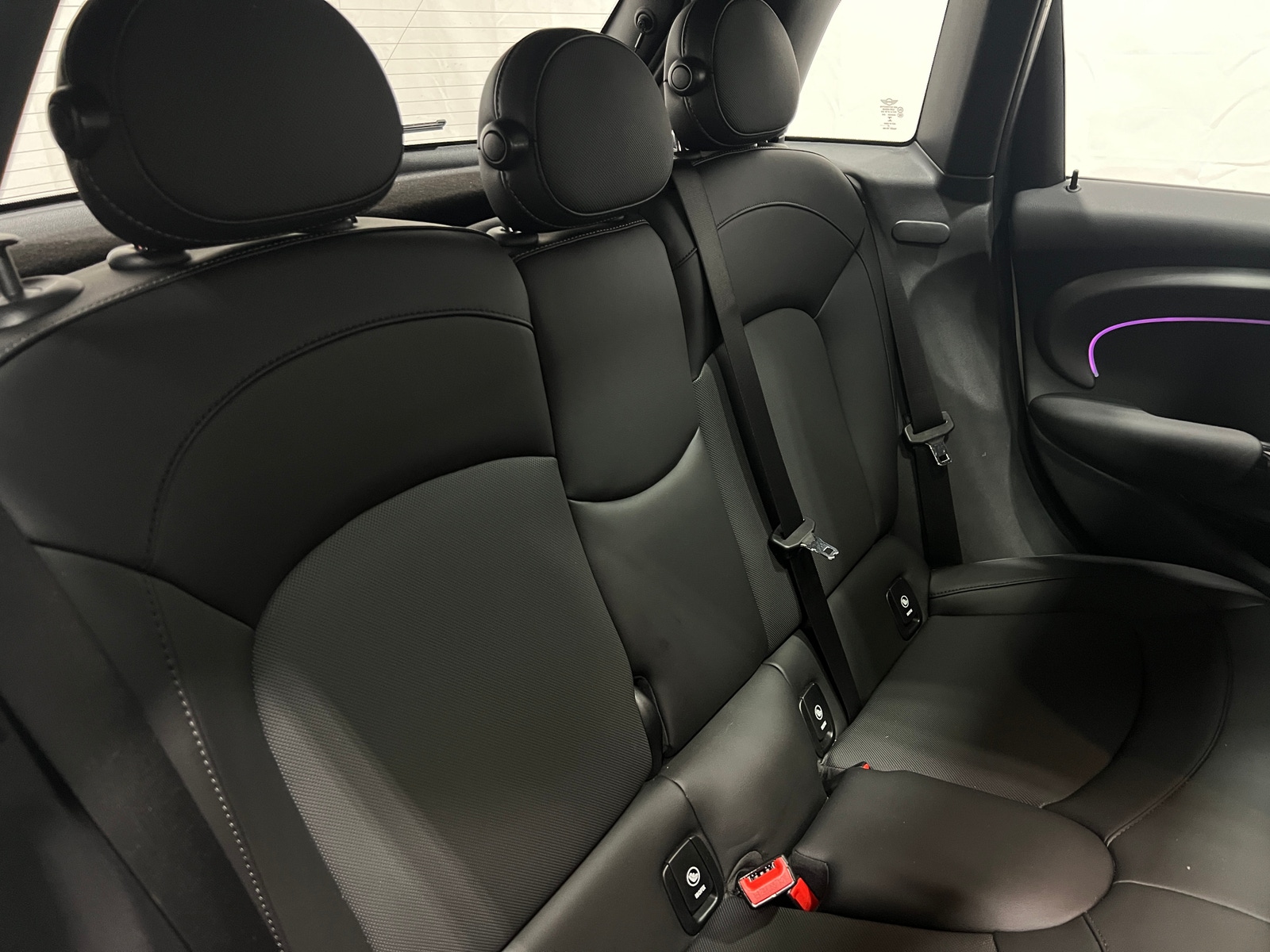 Thumbnail: 2022 MINI Cooper Hardtop - 5