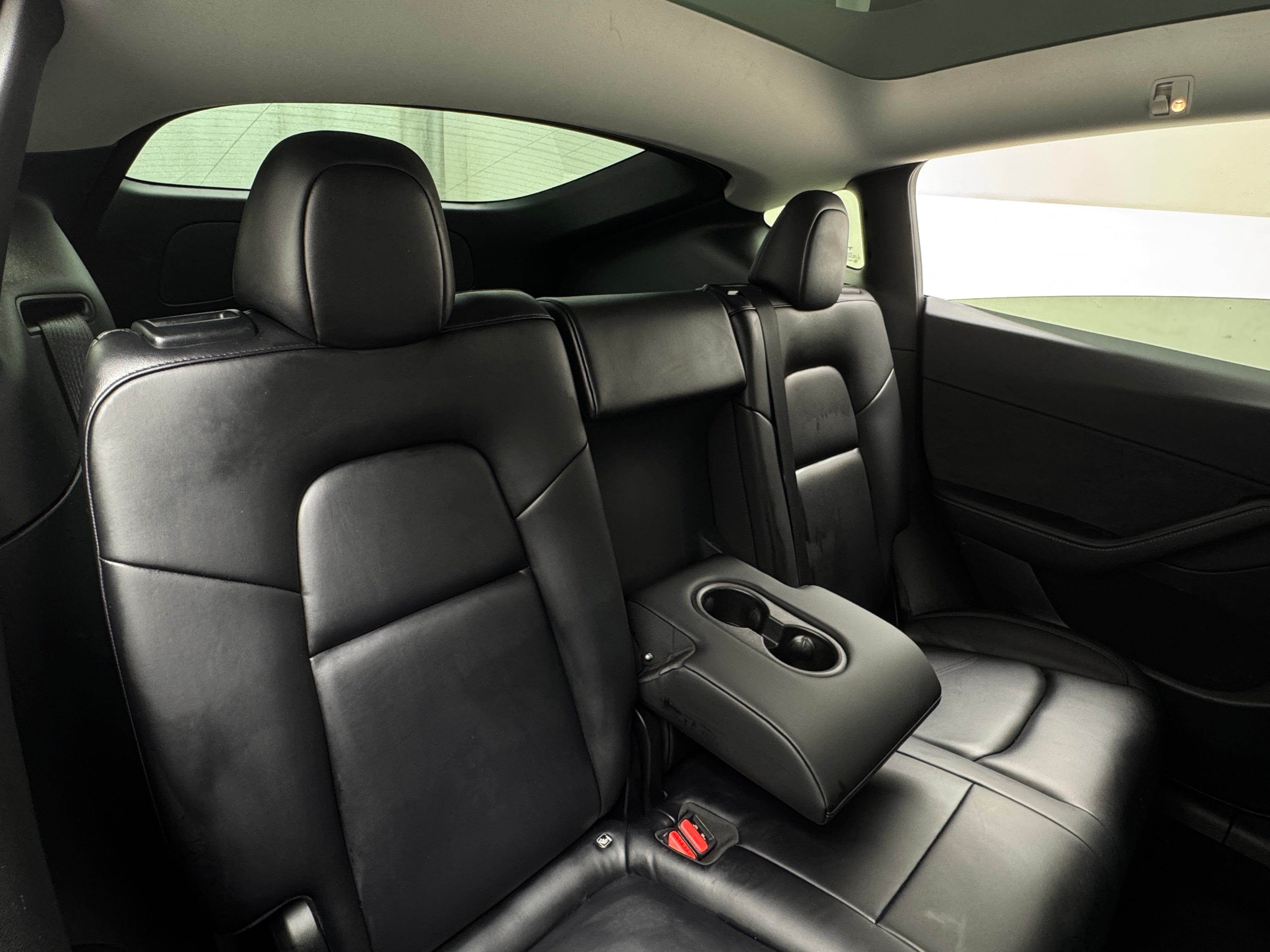 Used 2021 Tesla Model Y Long Range with VIN 5YJYGDEE8MF249261 for sale in Auburn, WA