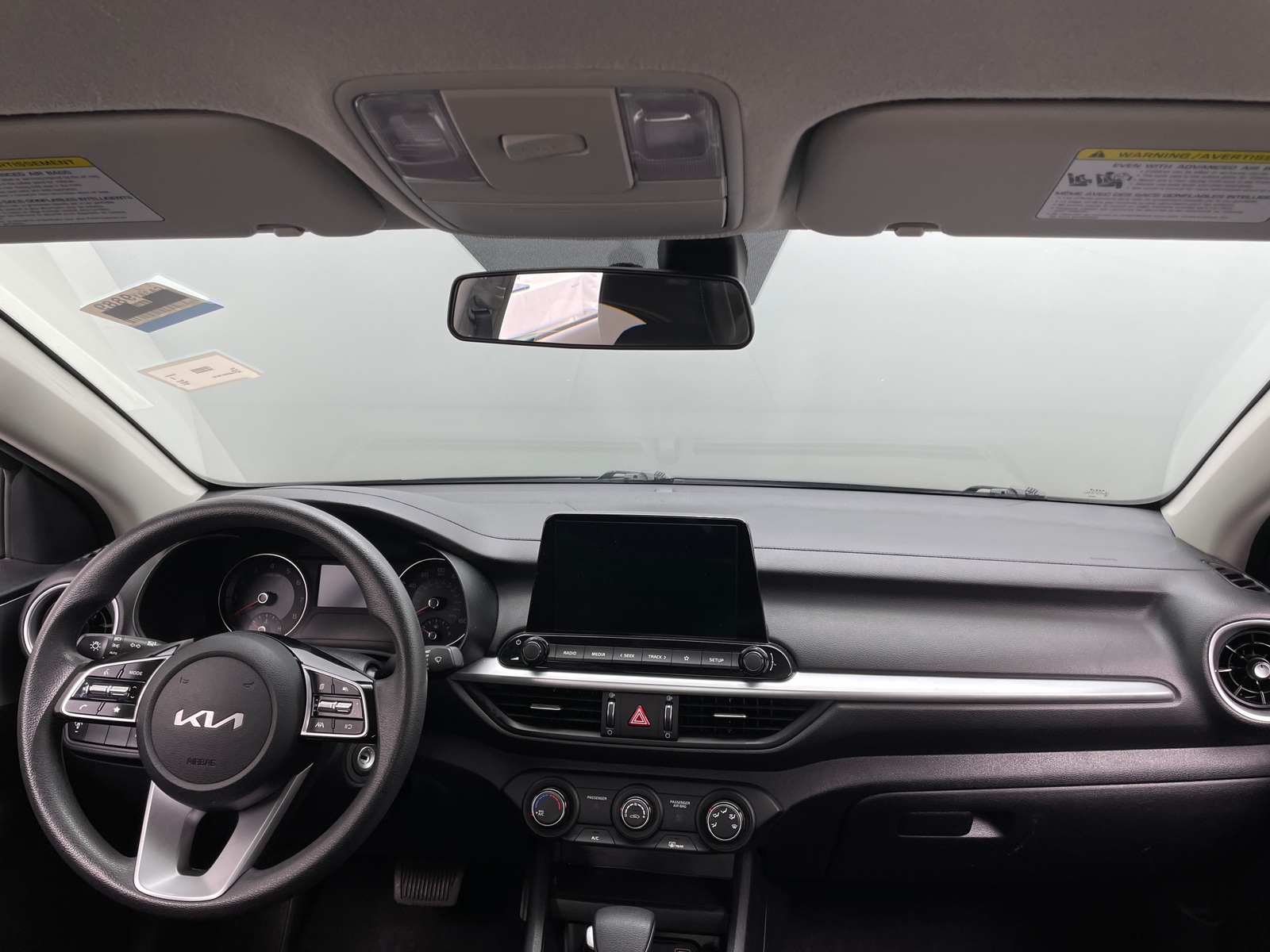 Thumbnail: 2024 Kia Forte - 3