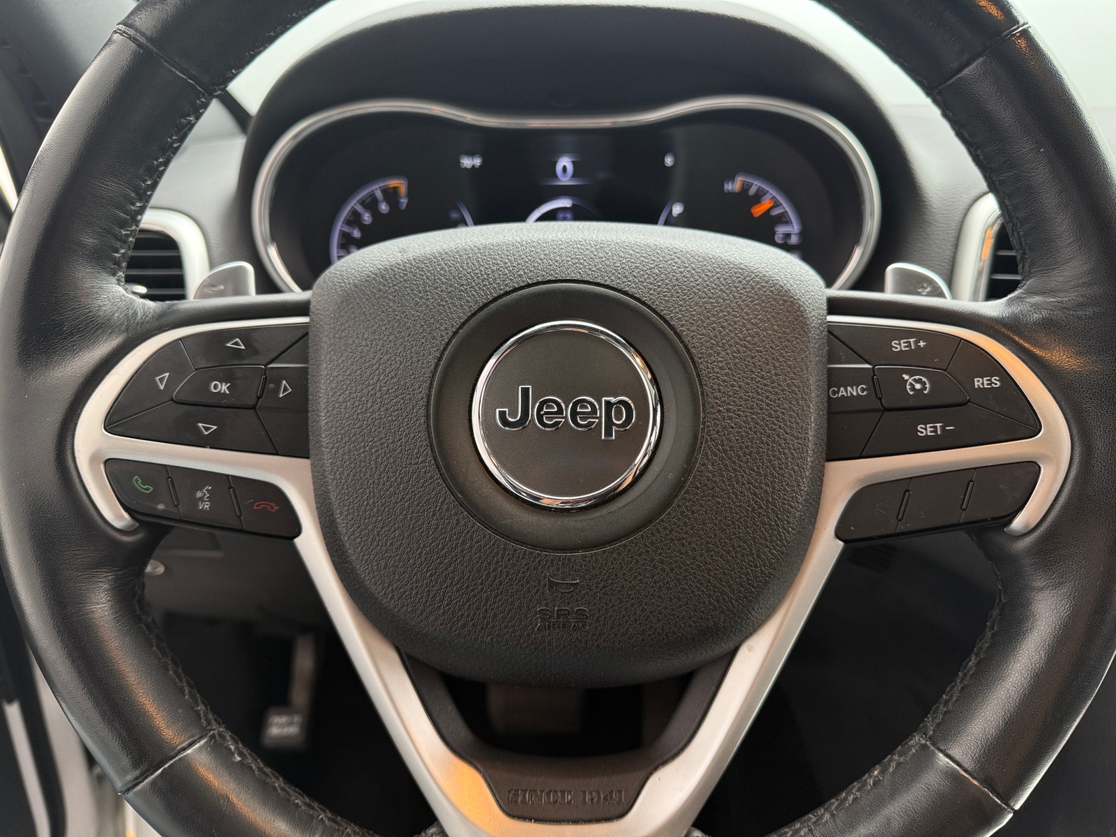Thumbnail: 2015 Jeep Grand Cherokee - 5