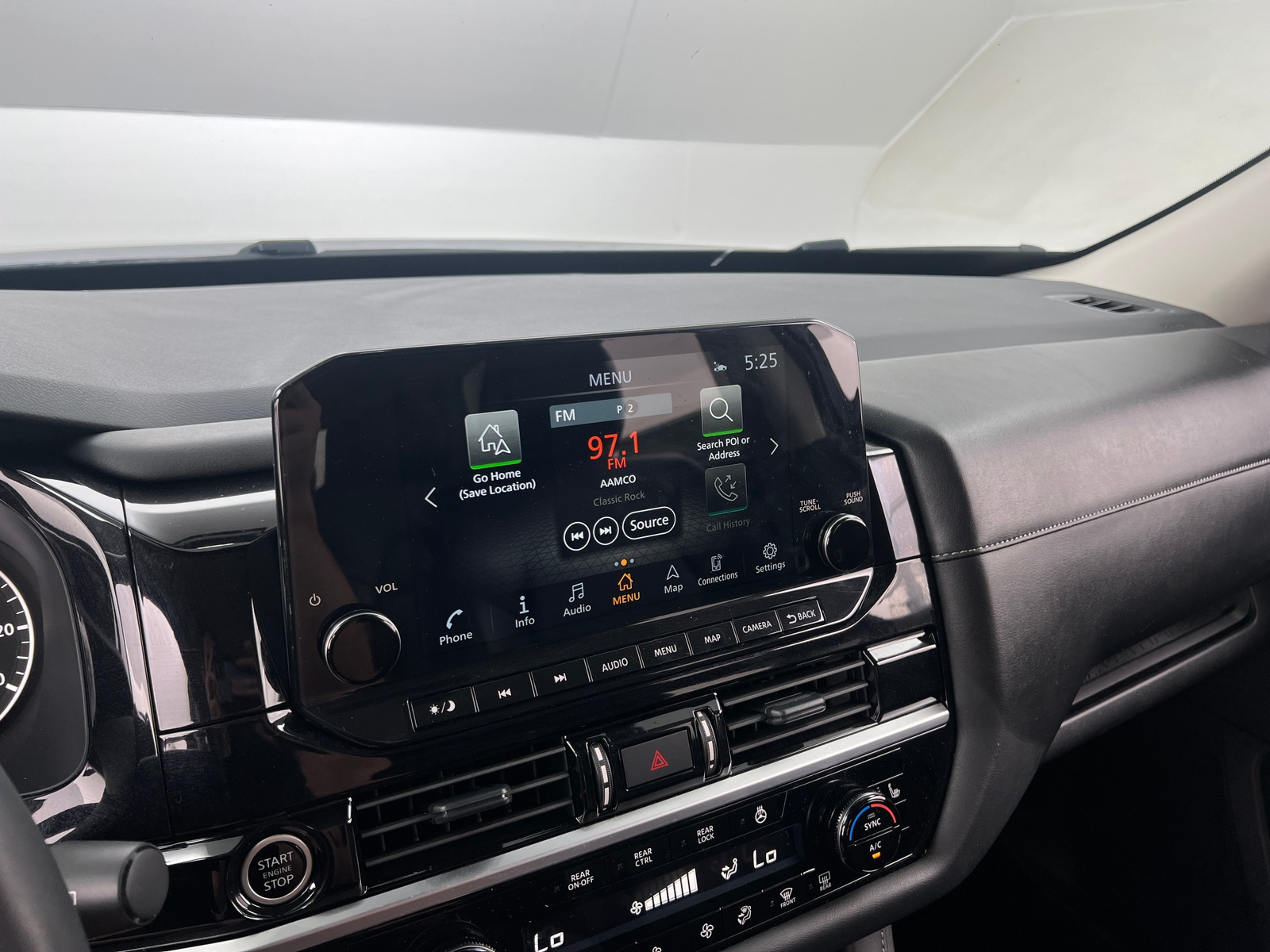 Thumbnail: 2024 Nissan Pathfinder - 3