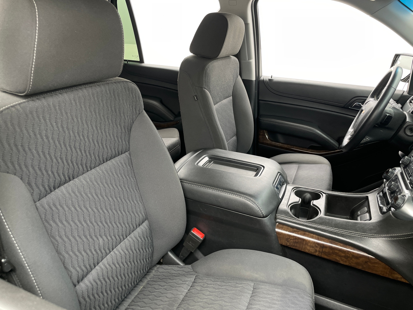Thumbnail: 2019 Chevrolet Tahoe - 2