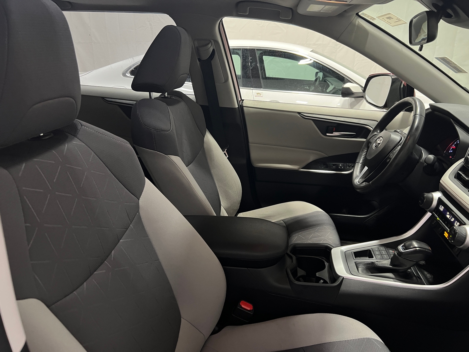 Thumbnail: 2019 Toyota RAV4 - 2