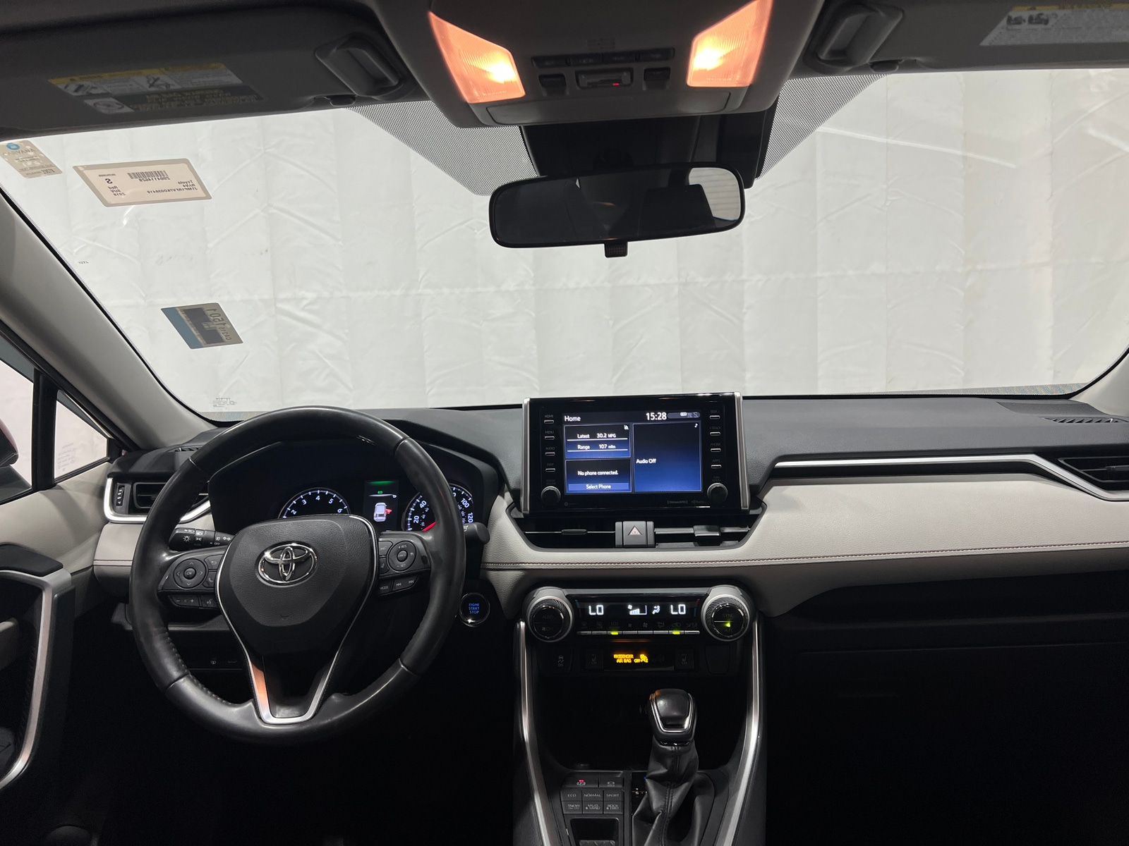 Thumbnail: 2019 Toyota RAV4 - 3