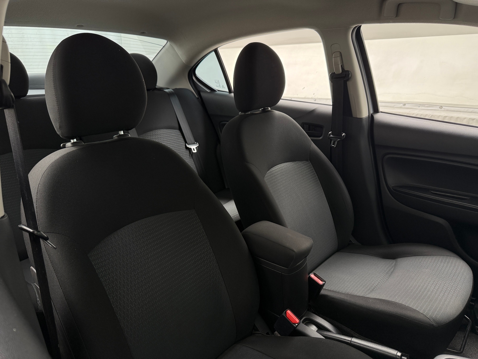 Thumbnail: 2023 Mitsubishi Mirage G4 - 2