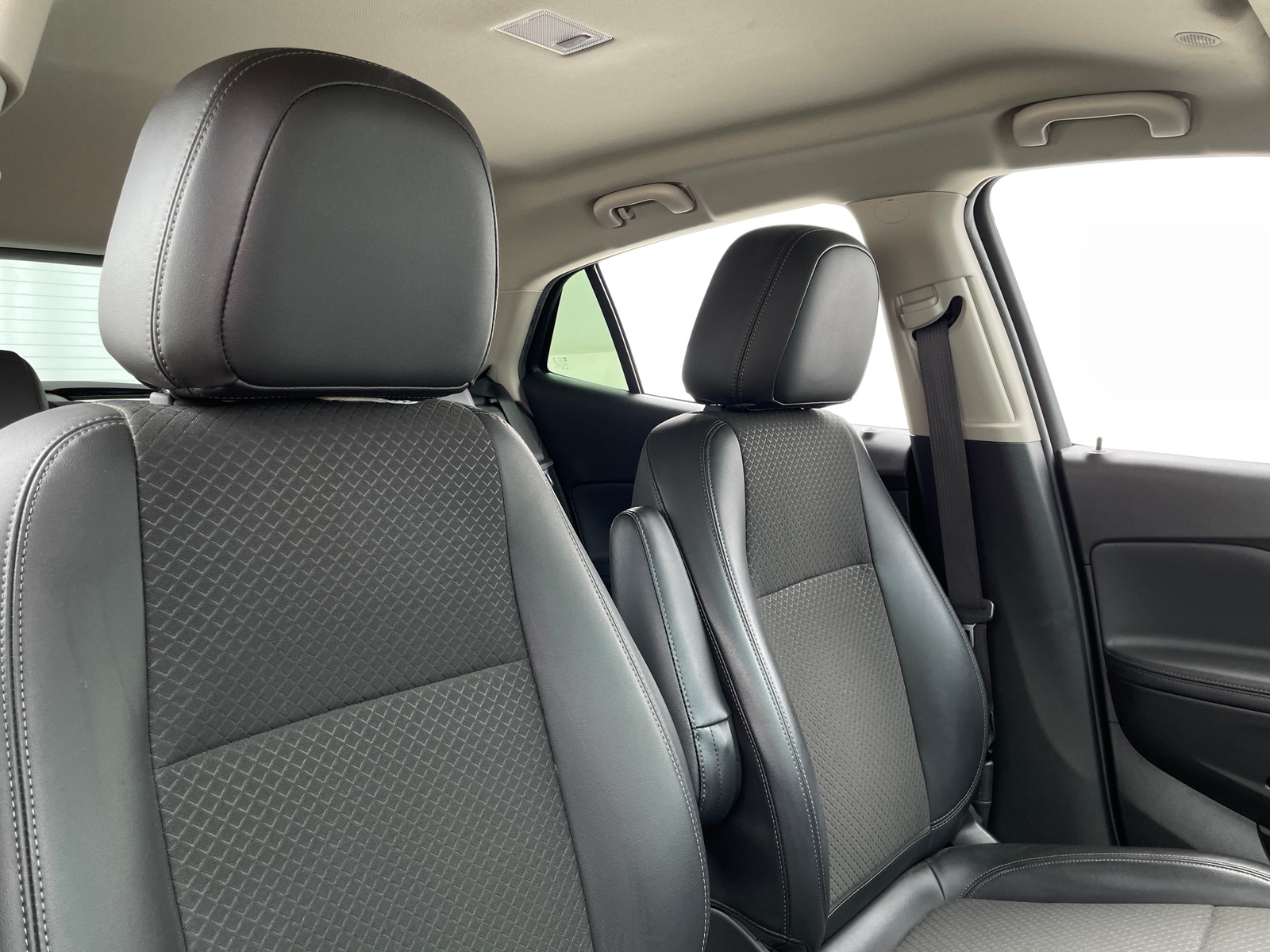 Thumbnail: 2020 Buick Encore - 2