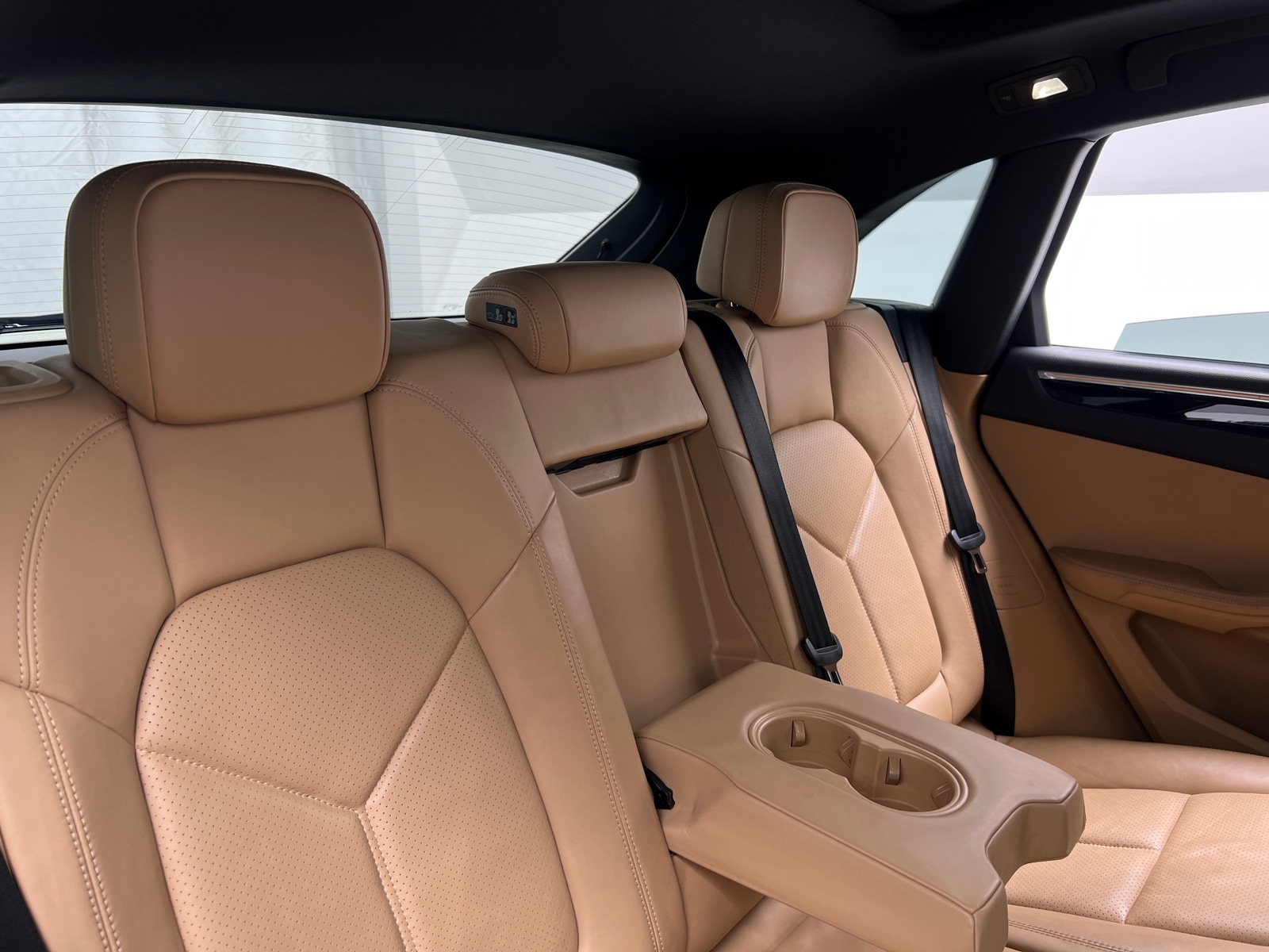 Thumbnail: 2018 Porsche Macan - 5