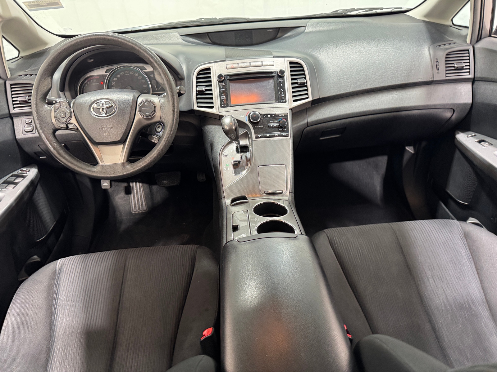 Thumbnail: 2014 Toyota Venza - 3