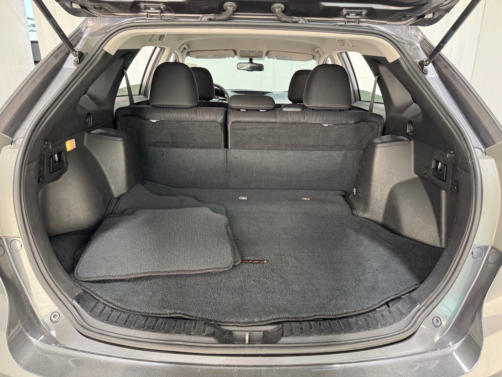 Thumbnail: 2014 Toyota Venza - 7