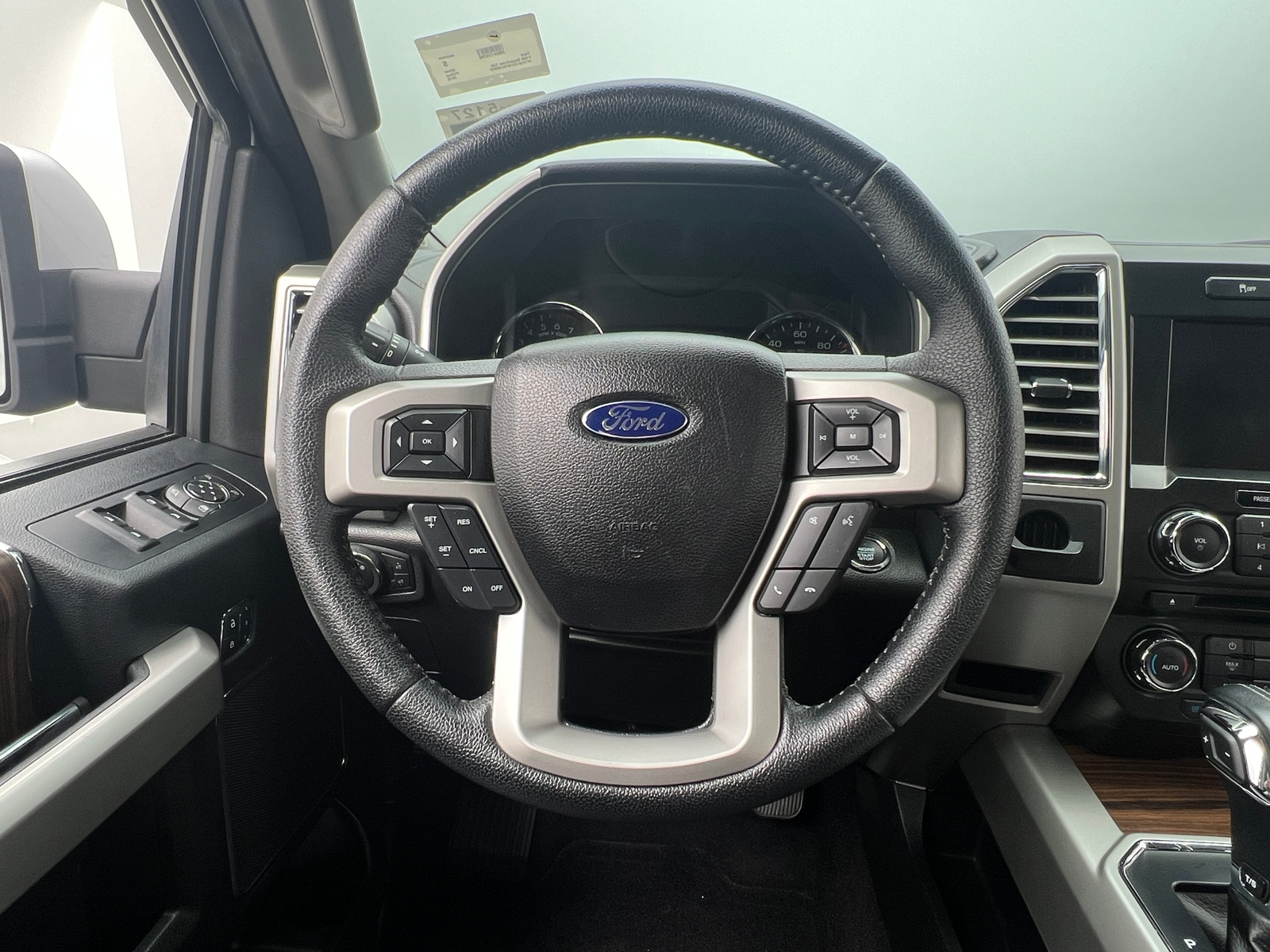 Thumbnail: 2015 Ford Econoline - 4