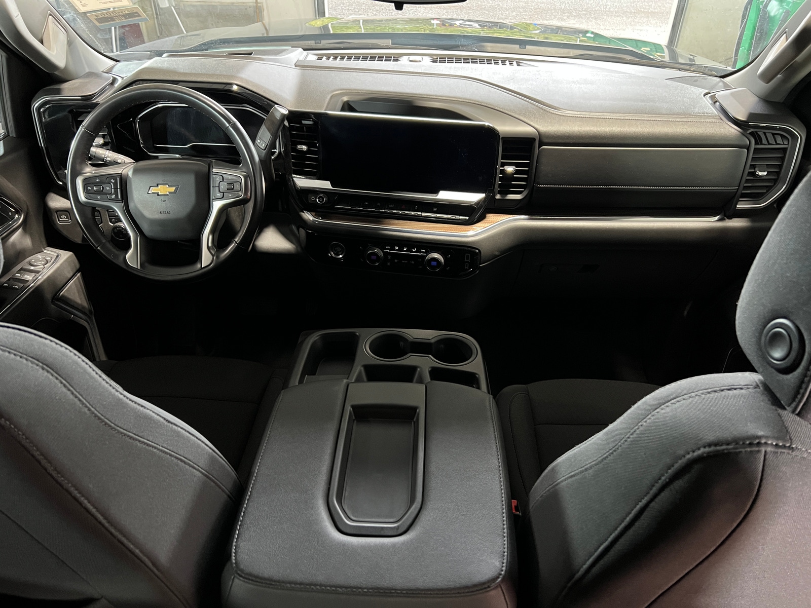 Thumbnail: 2024 Chevrolet Silverado 1500 - 3