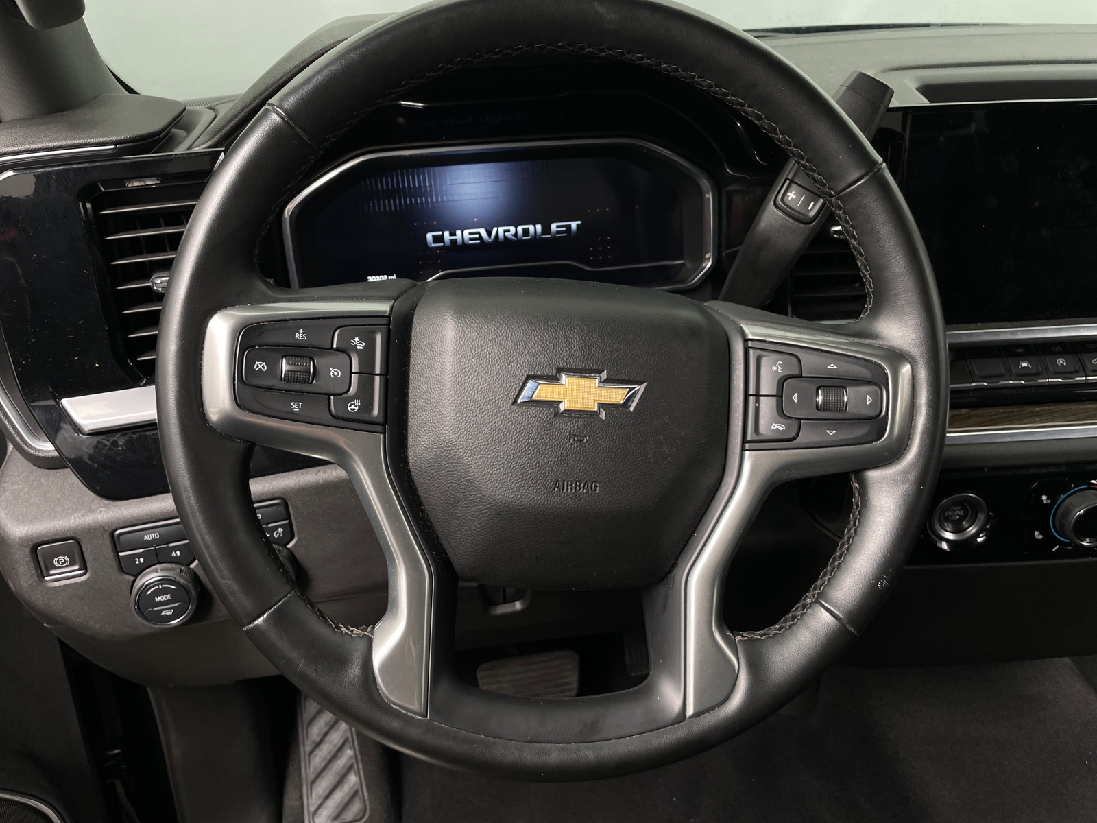 Thumbnail: 2023 Chevrolet Silverado 1500 - 5