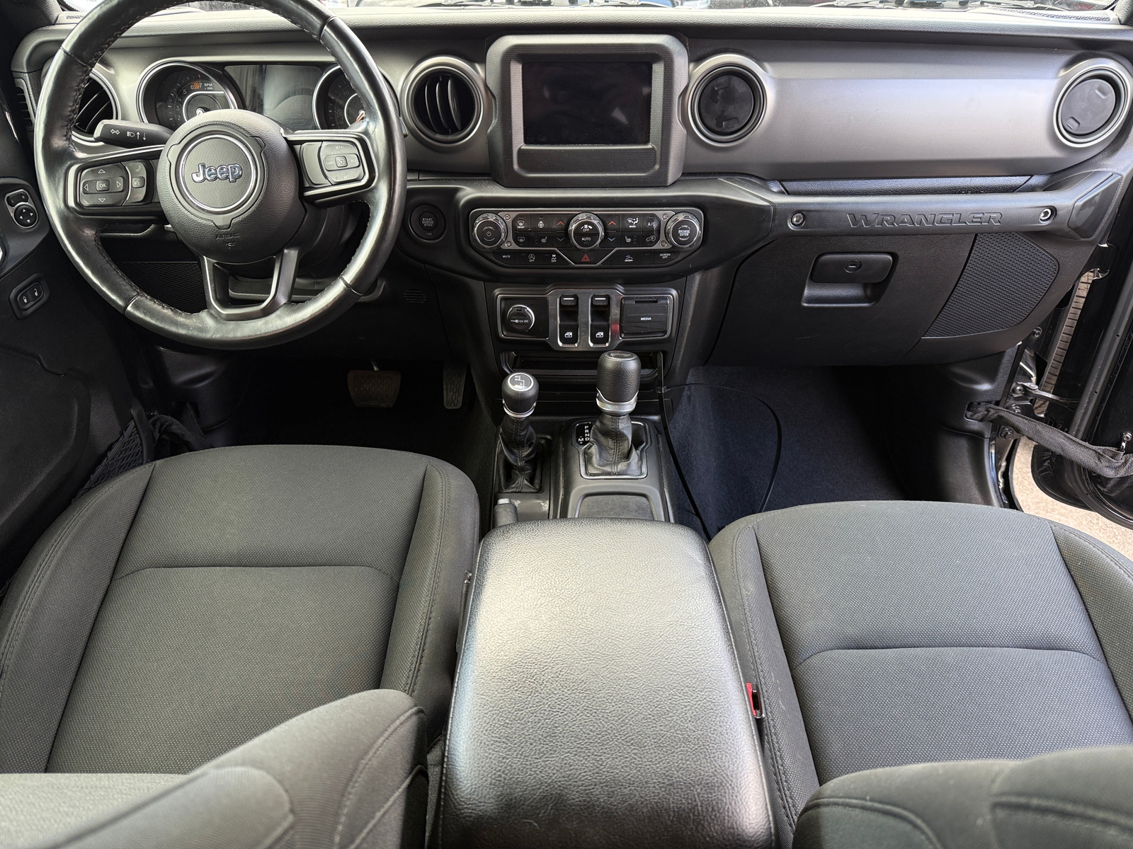 Thumbnail: 2022 Jeep Wrangler - 3