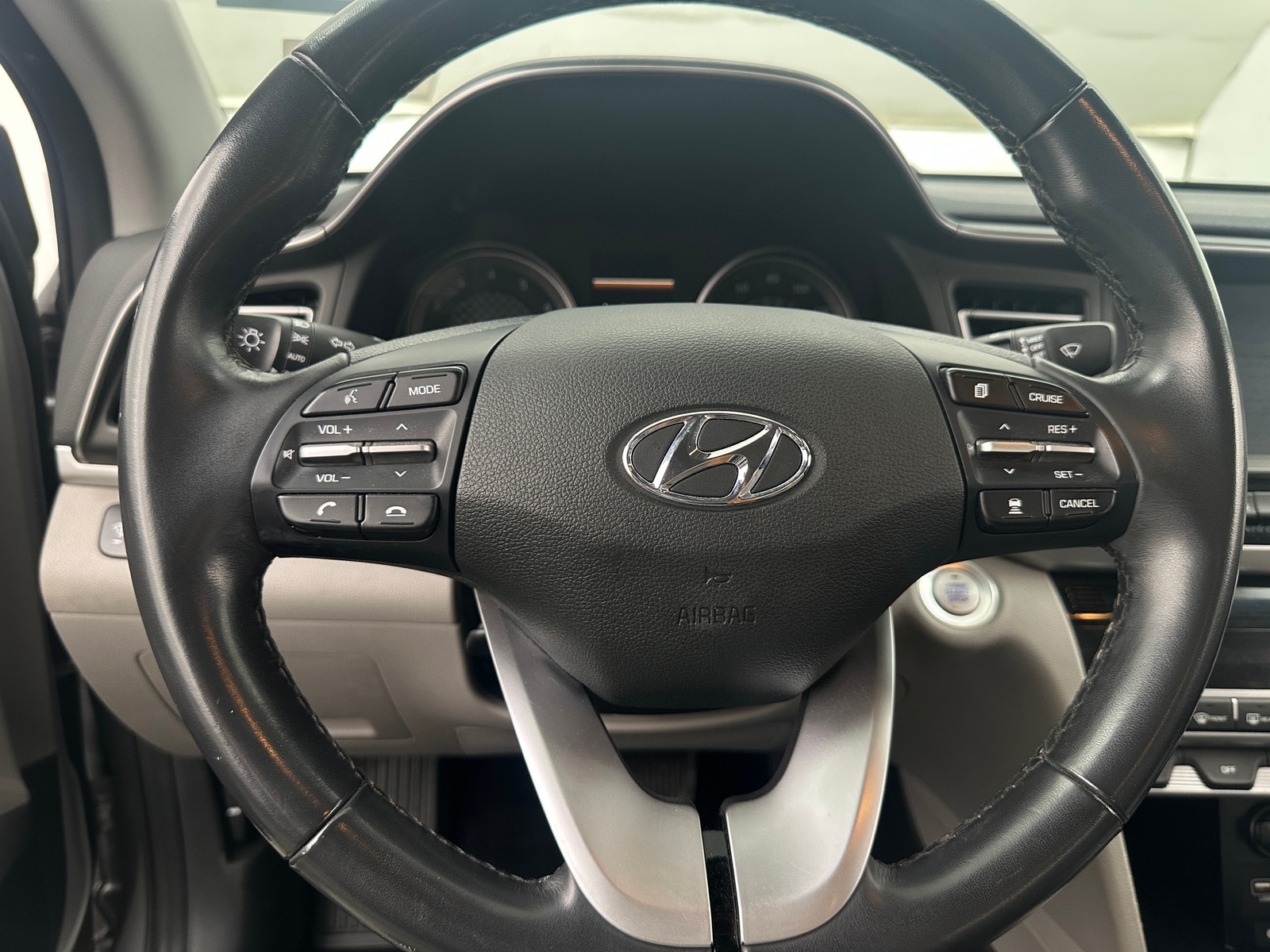 Thumbnail: 2020 Hyundai Elantra - 4